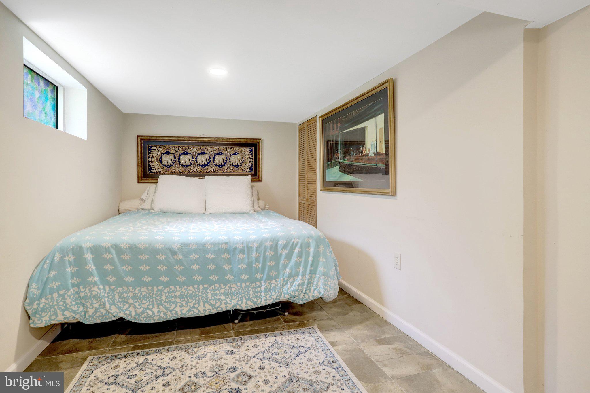 HILLWOOD - Residential