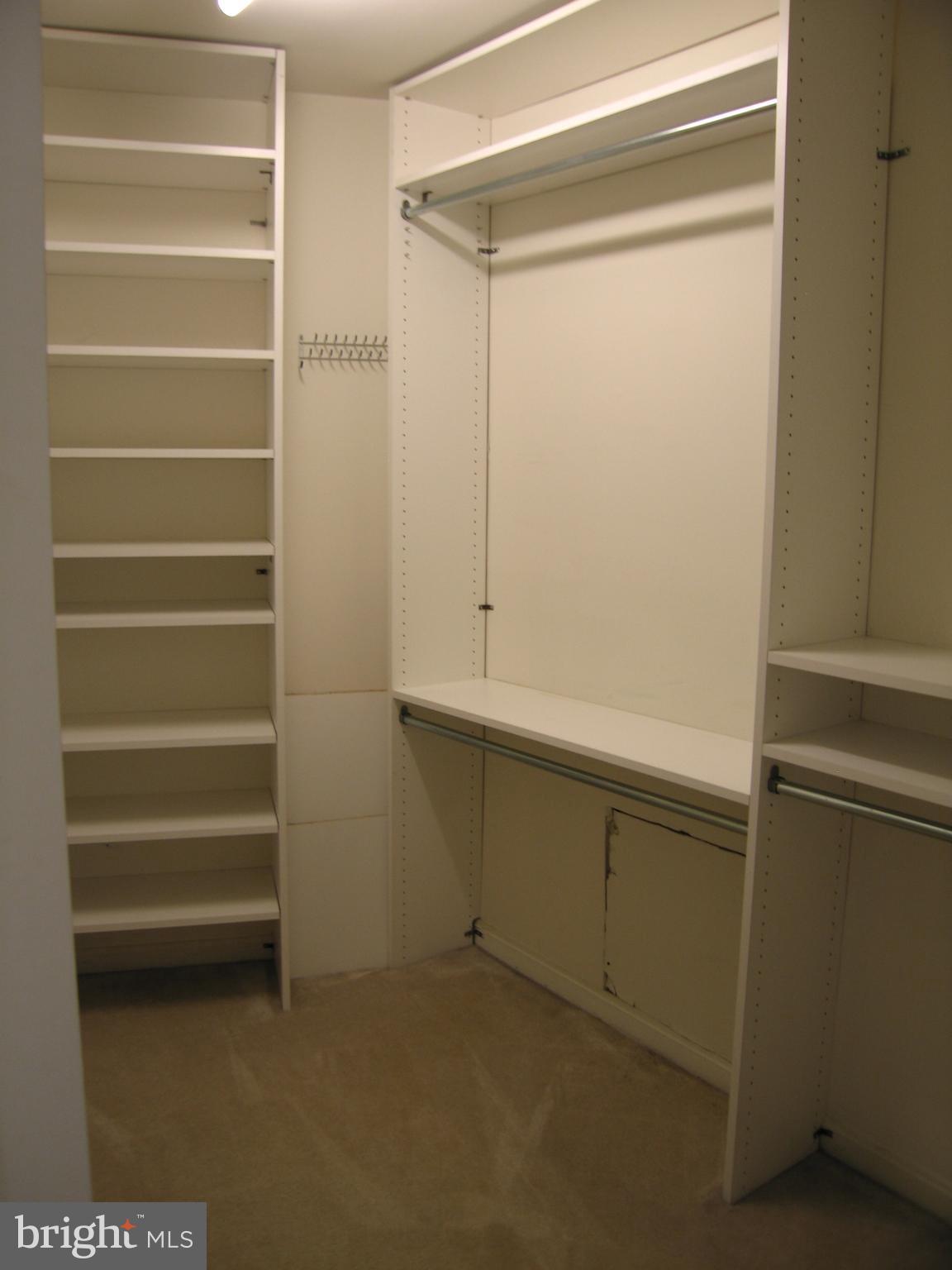 KINGSTOWNE - Residential Lease