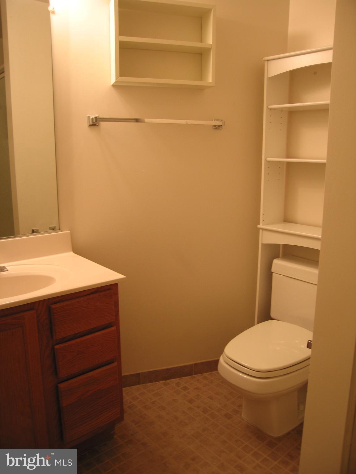 KINGSTOWNE - Residential Lease