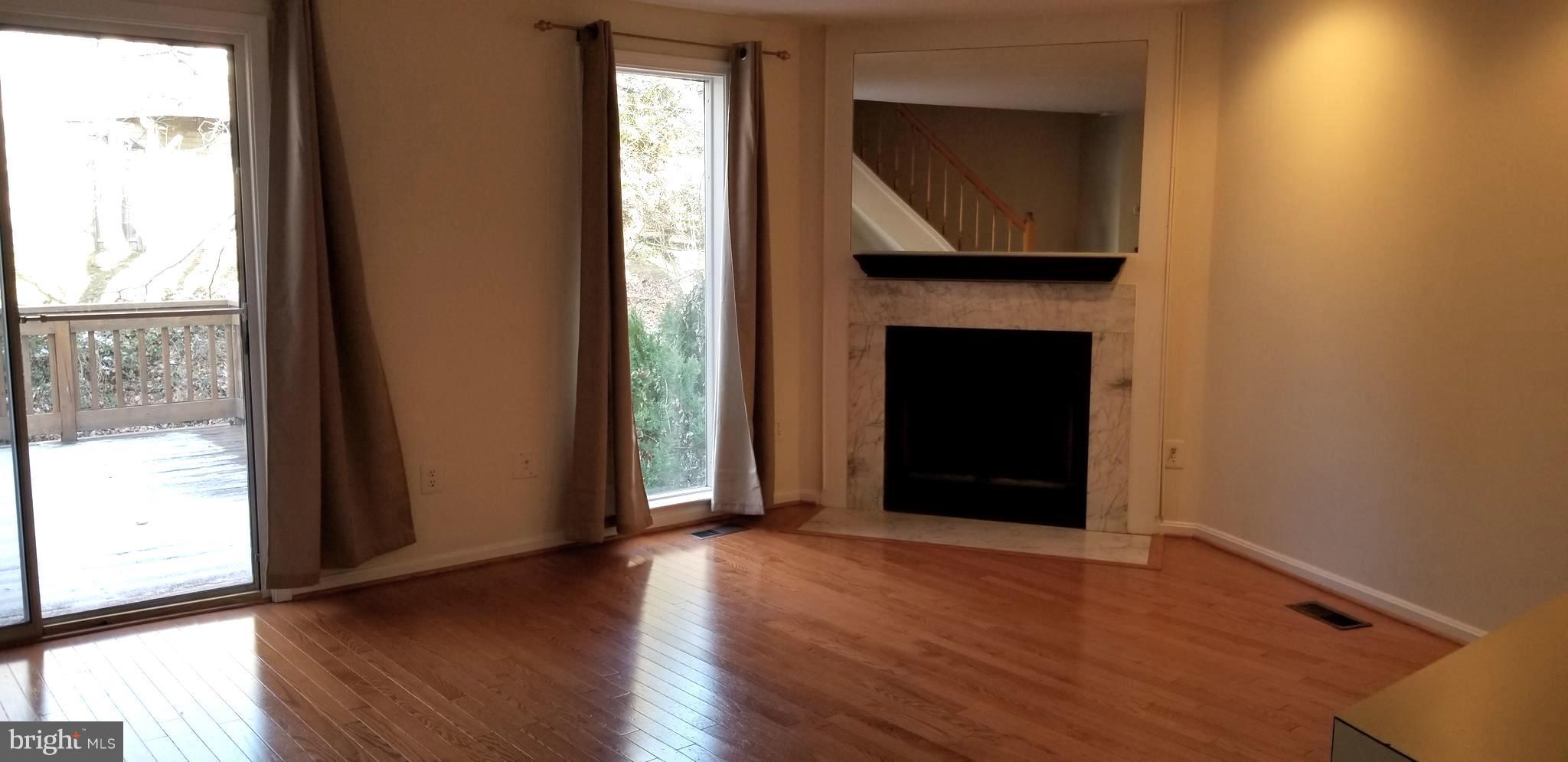 KINGSTOWNE - Residential Lease