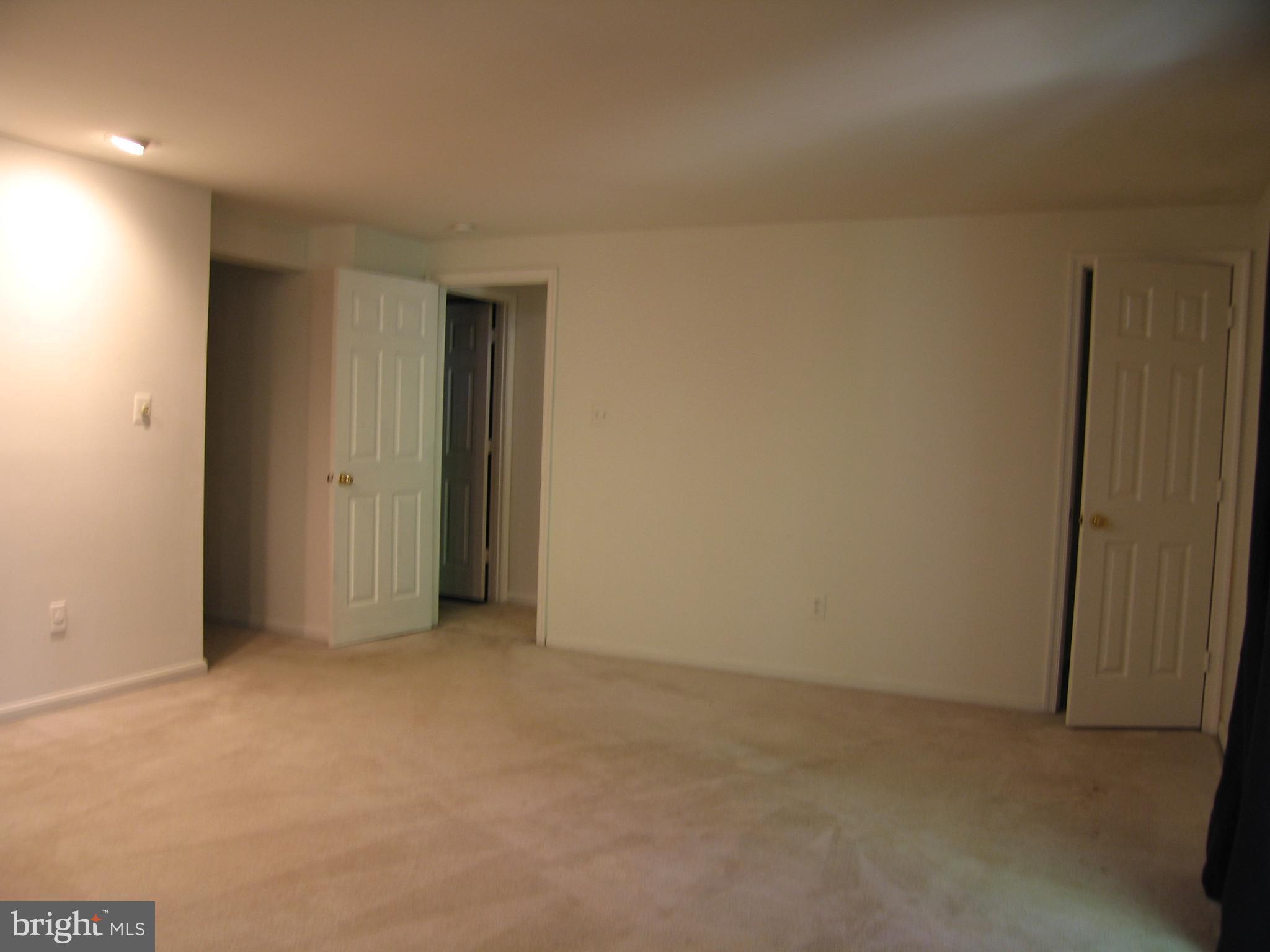 KINGSTOWNE - Residential Lease