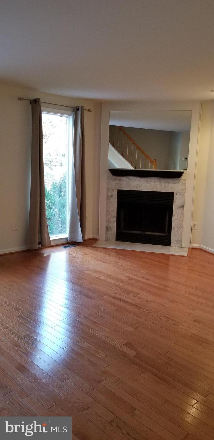 KINGSTOWNE - Residential Lease