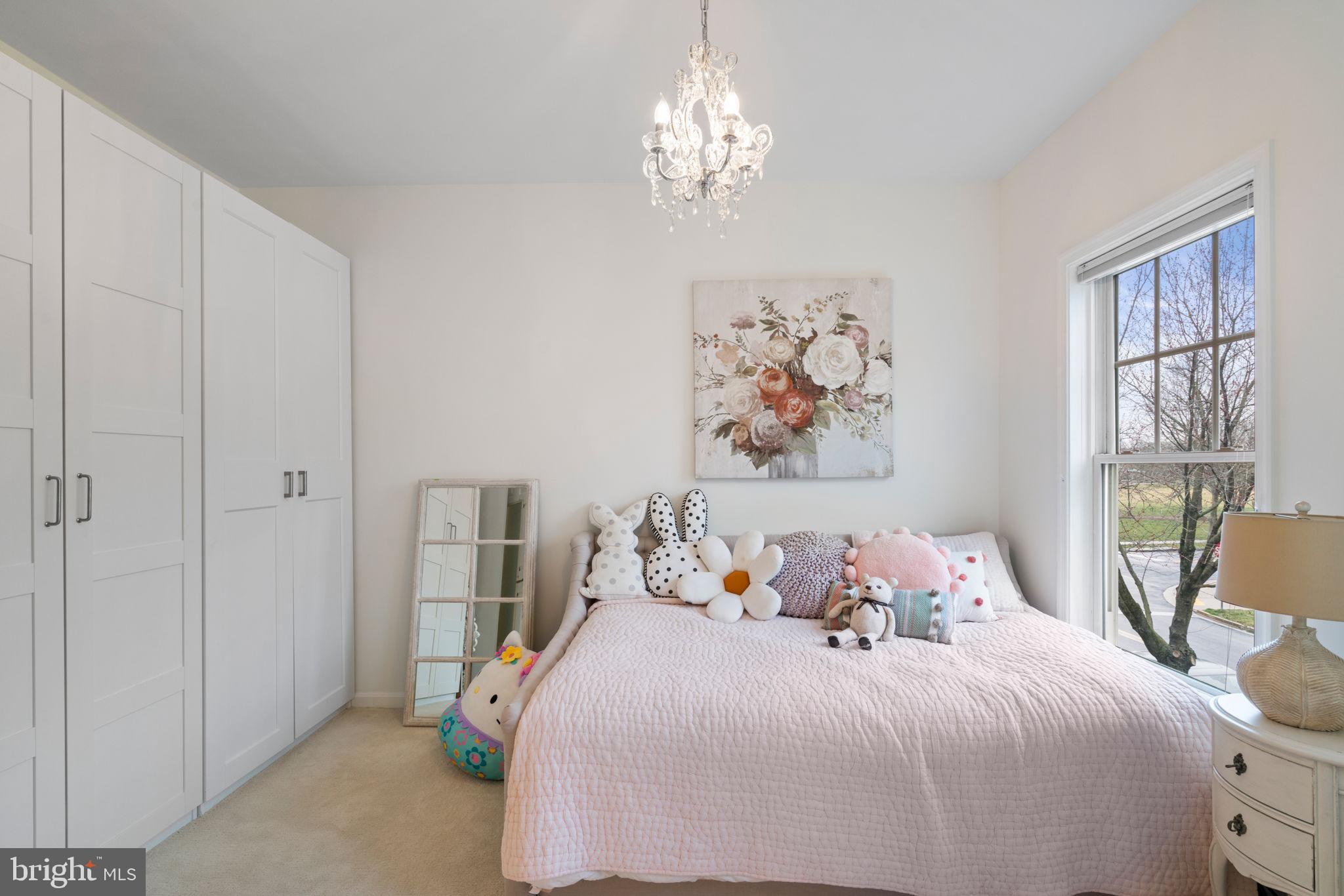 KING FARM WATKINS POND - Residential