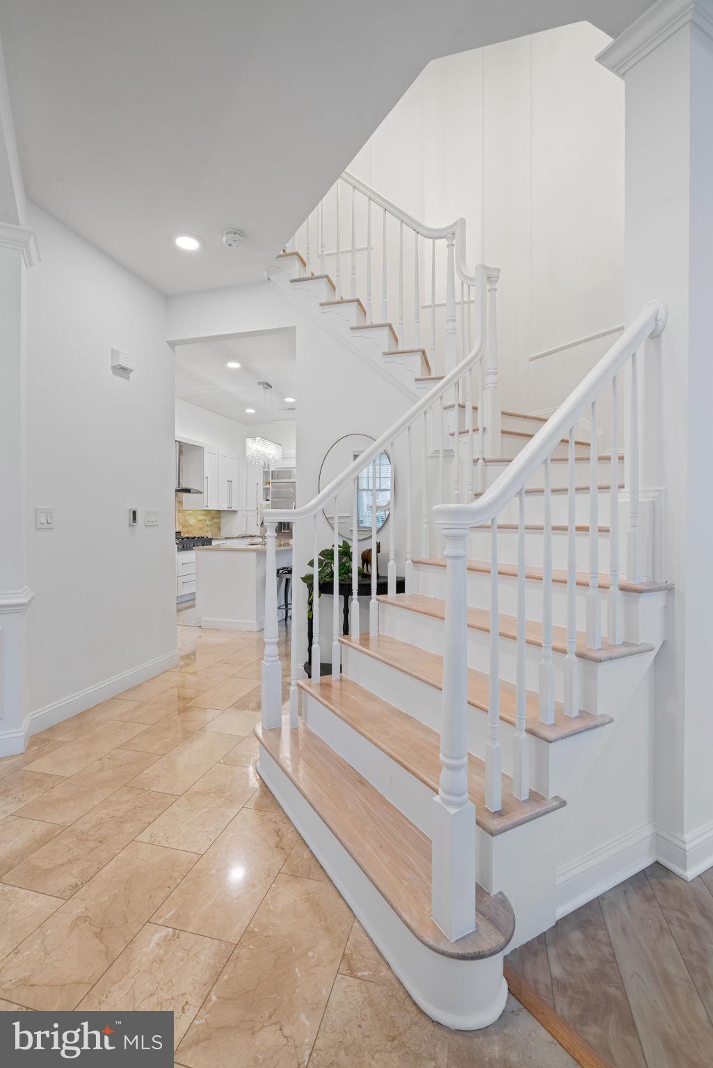 KING FARM WATKINS POND - Residential