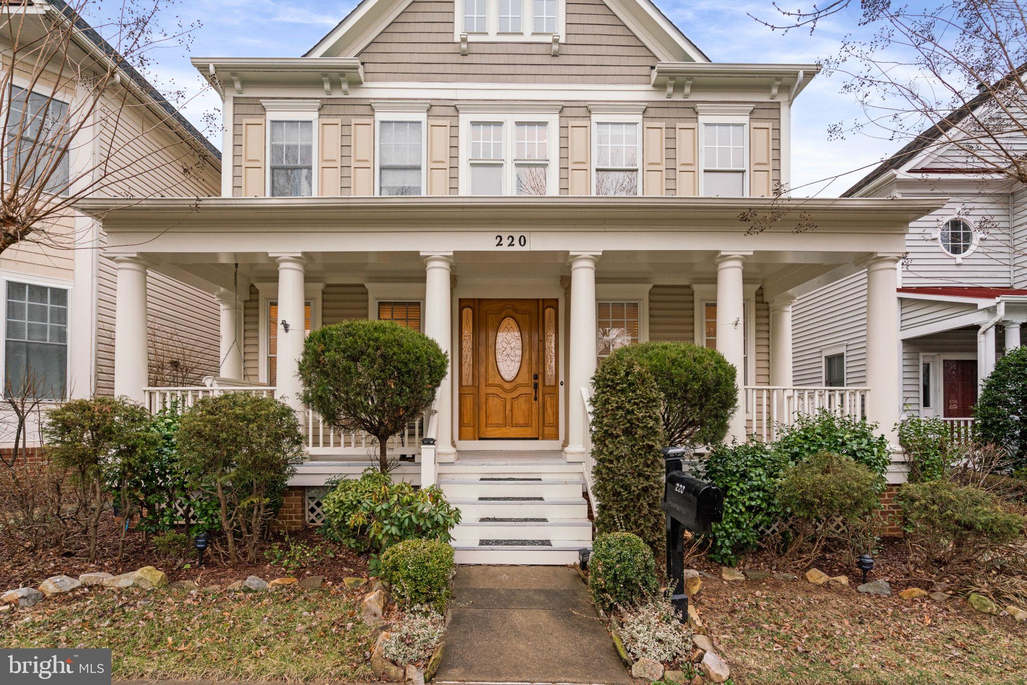 KING FARM WATKINS POND - Residential