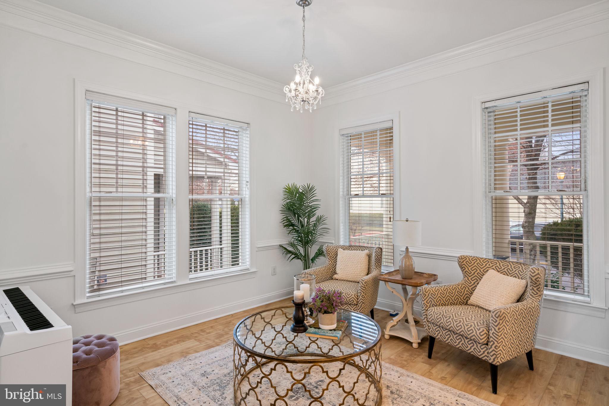 KING FARM WATKINS POND - Residential