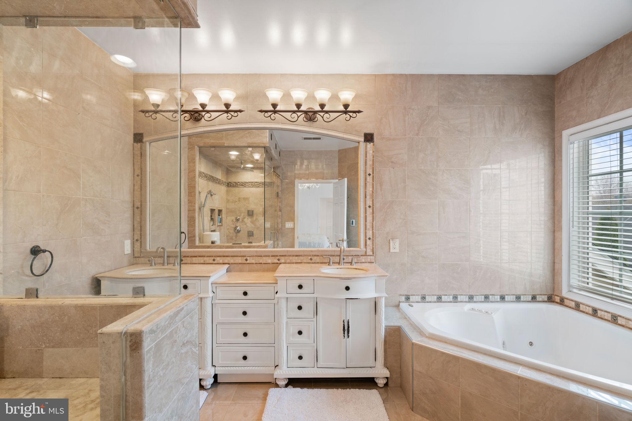 KING FARM WATKINS POND - Residential