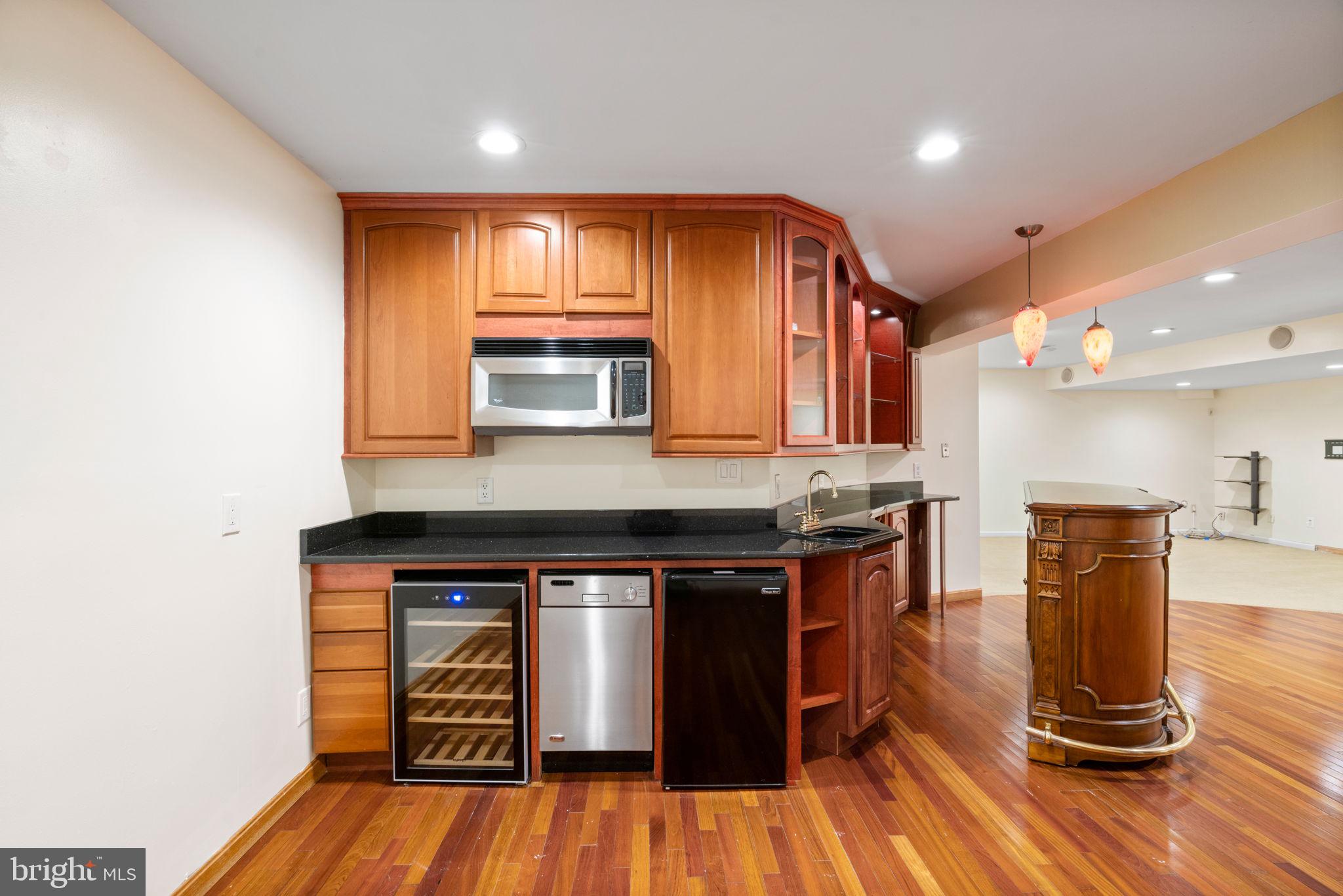 KING FARM WATKINS POND - Residential