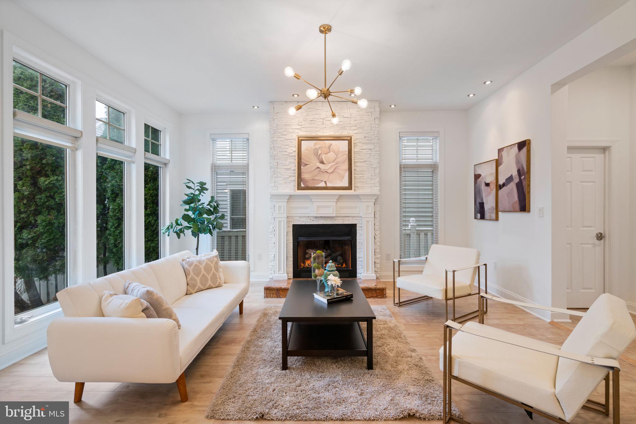 KING FARM WATKINS POND - Residential