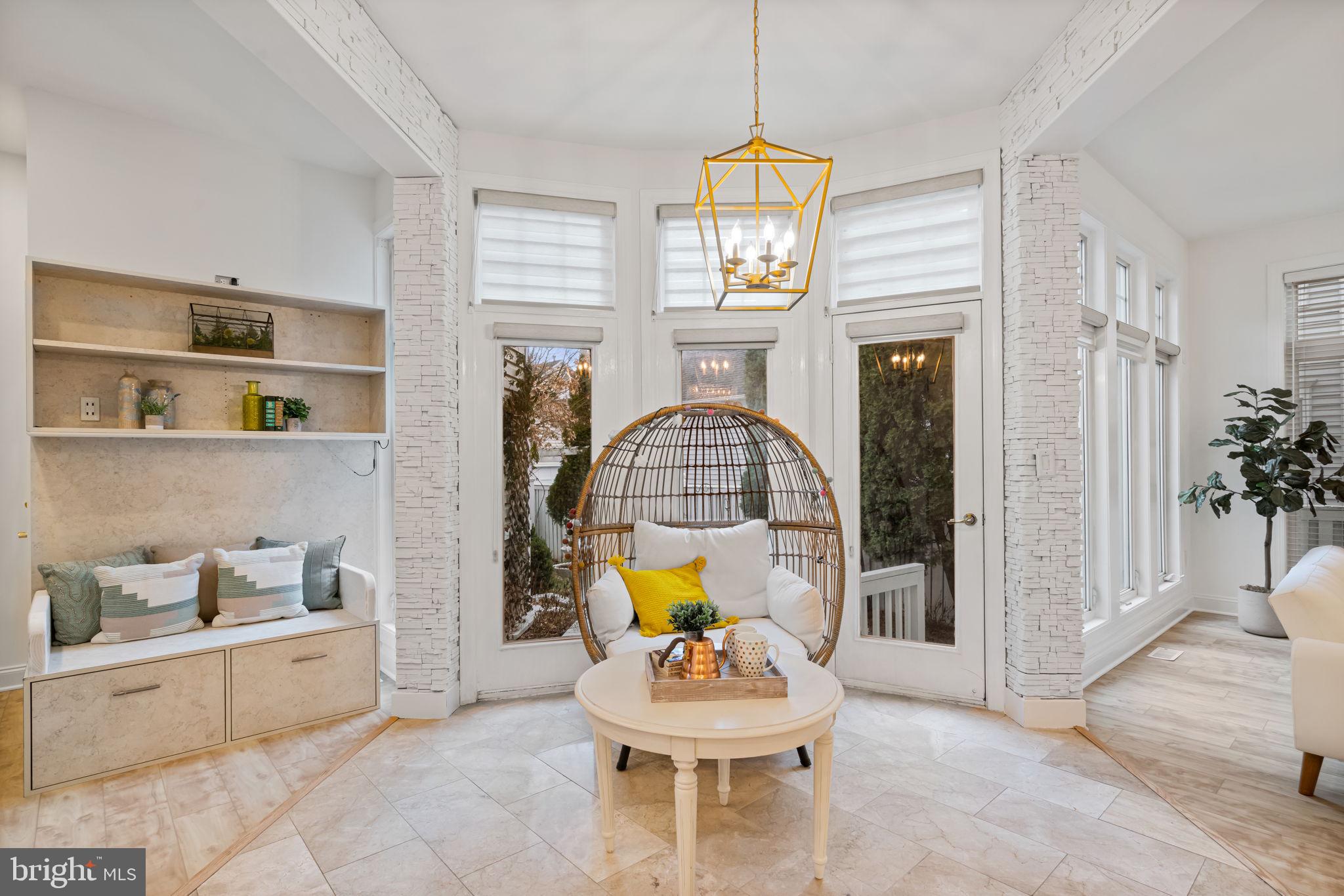 KING FARM WATKINS POND - Residential