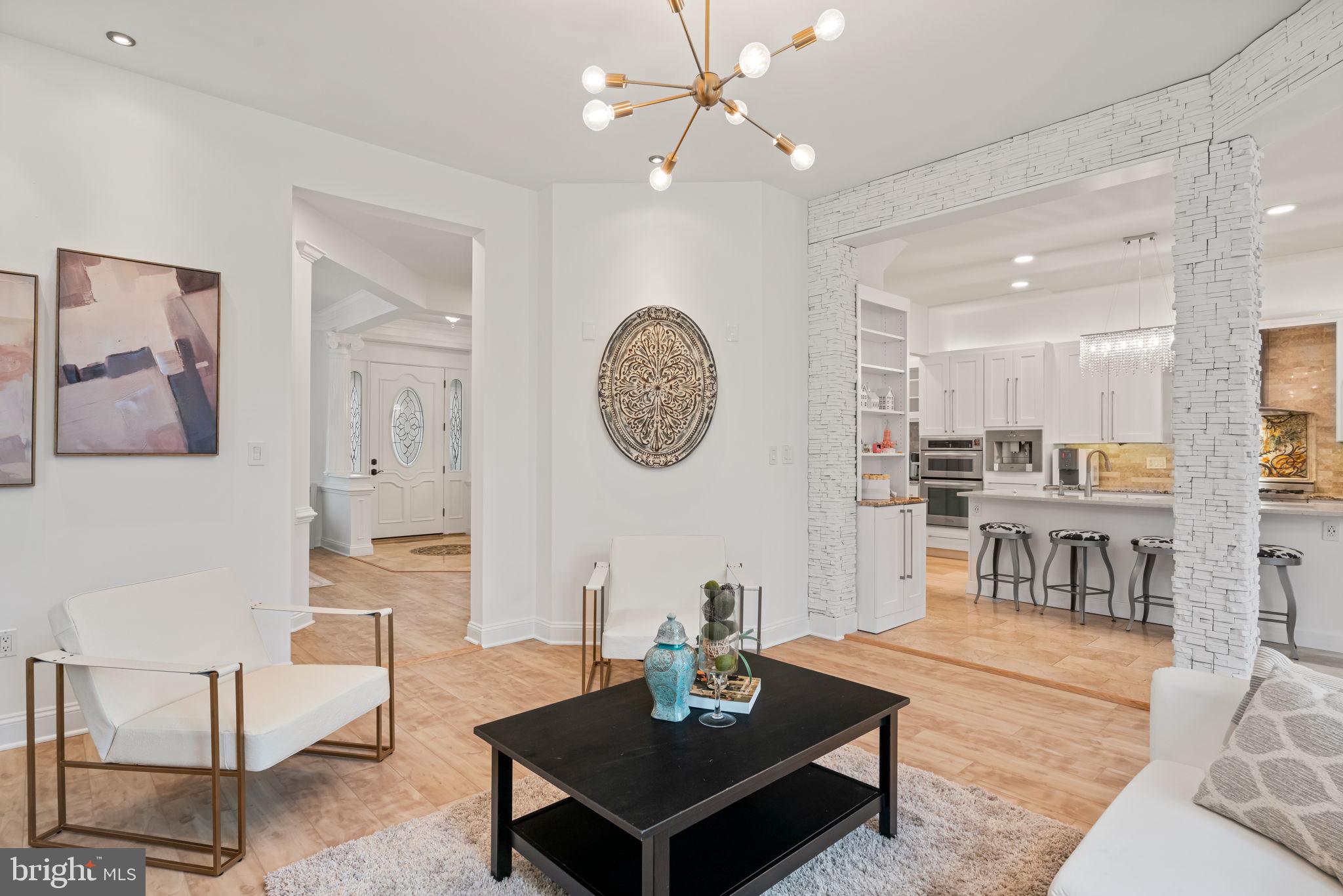 KING FARM WATKINS POND - Residential