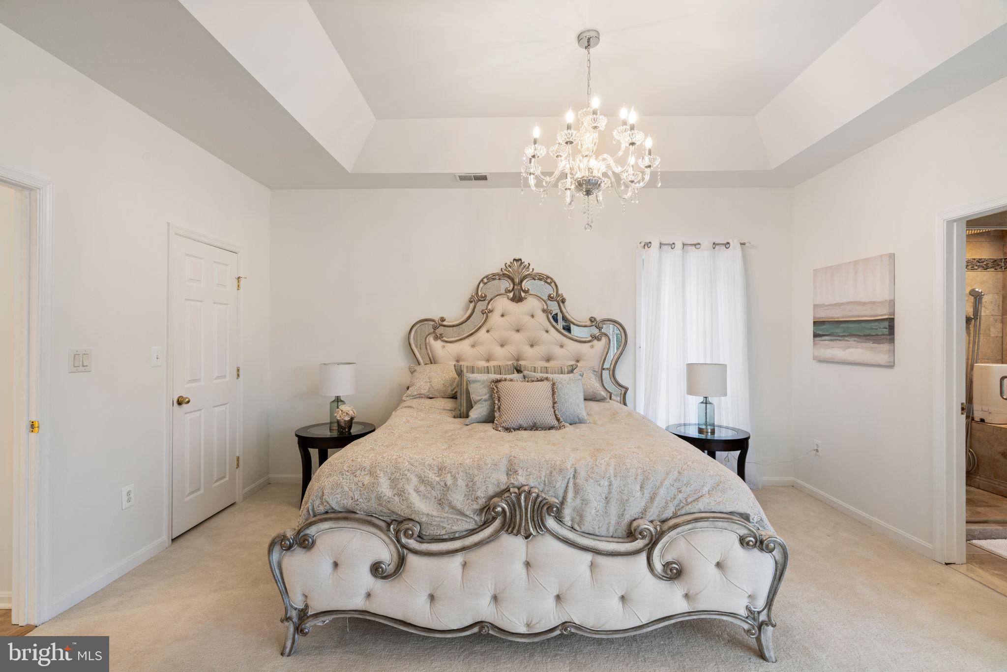 KING FARM WATKINS POND - Residential