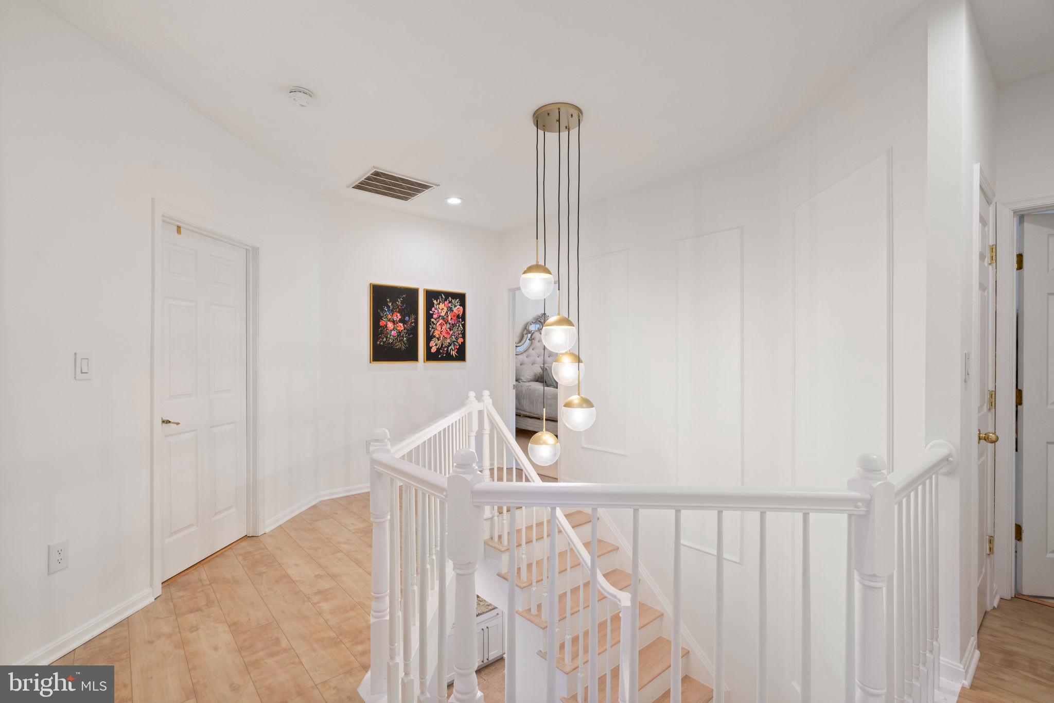 KING FARM WATKINS POND - Residential