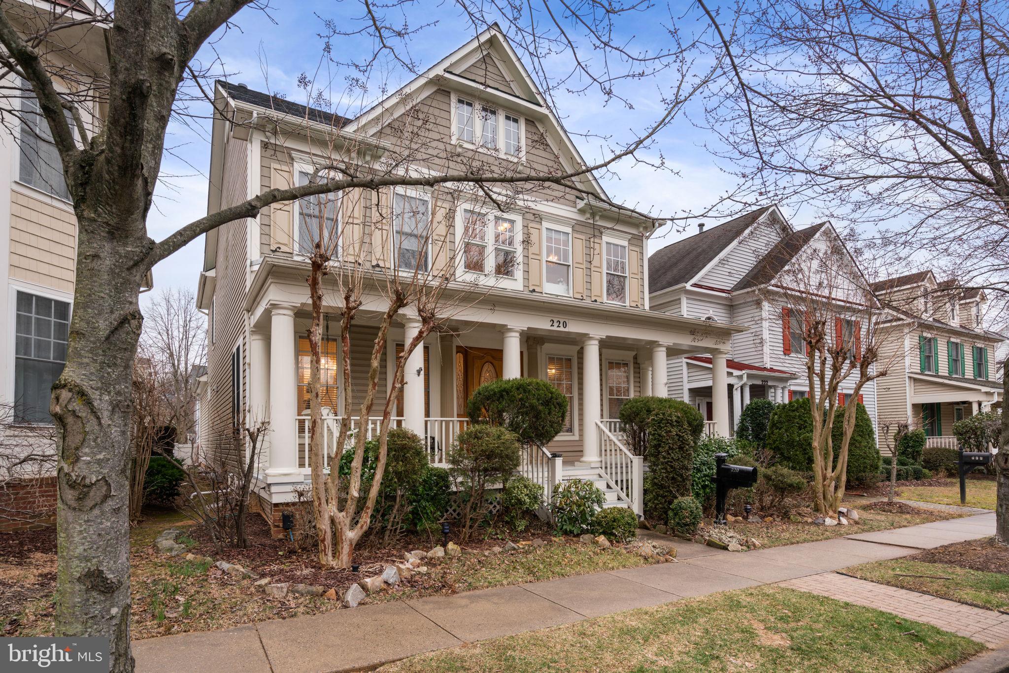 KING FARM WATKINS POND - Residential
