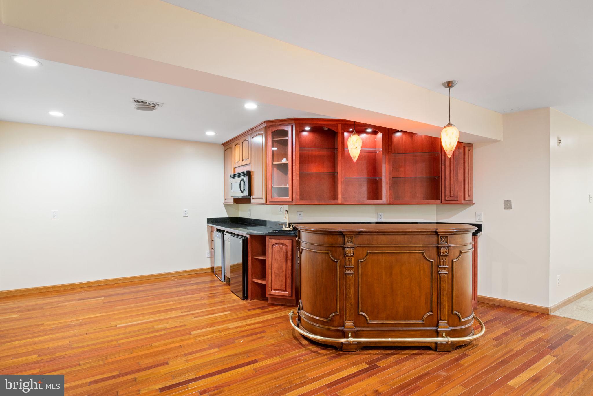 KING FARM WATKINS POND - Residential