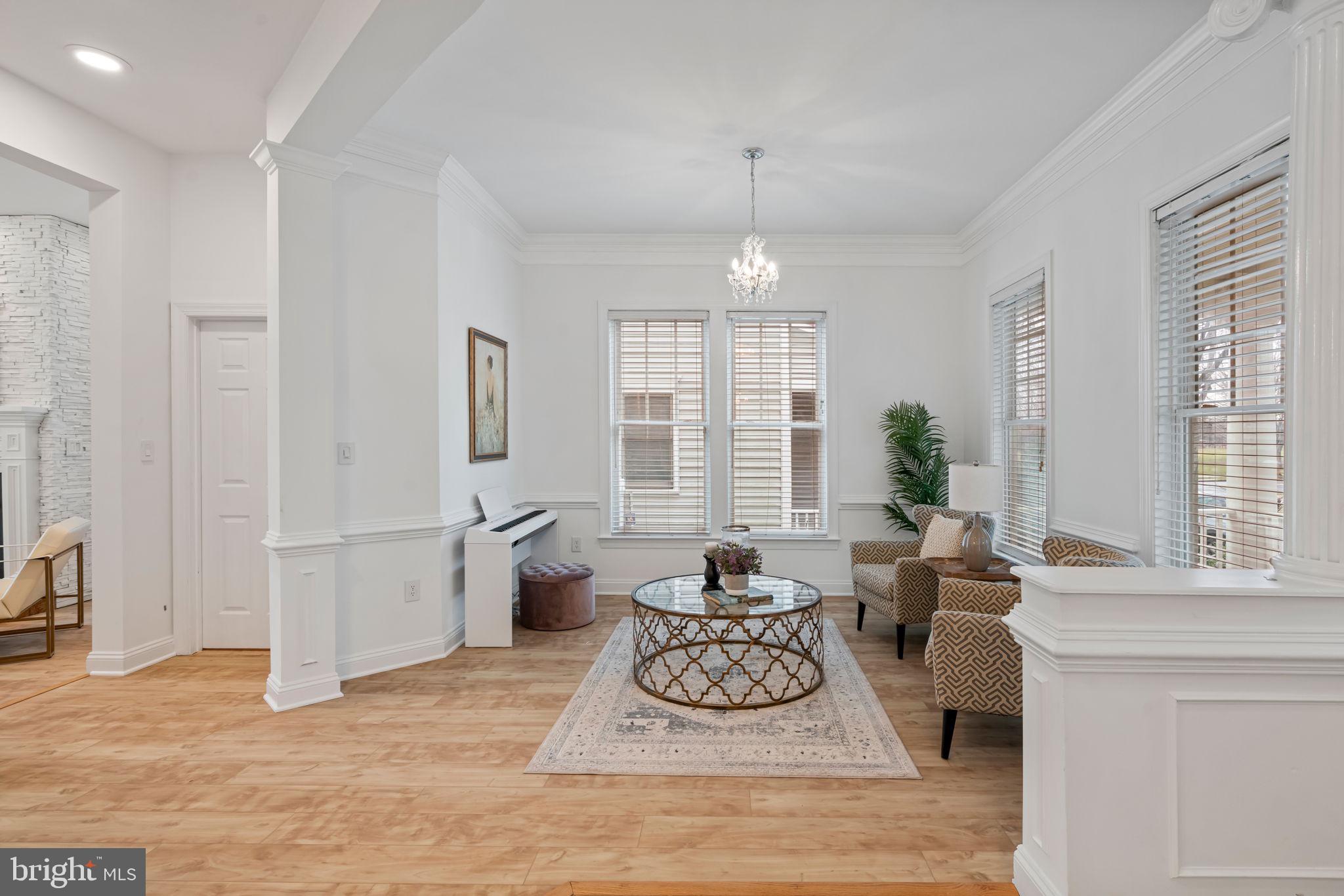 KING FARM WATKINS POND - Residential