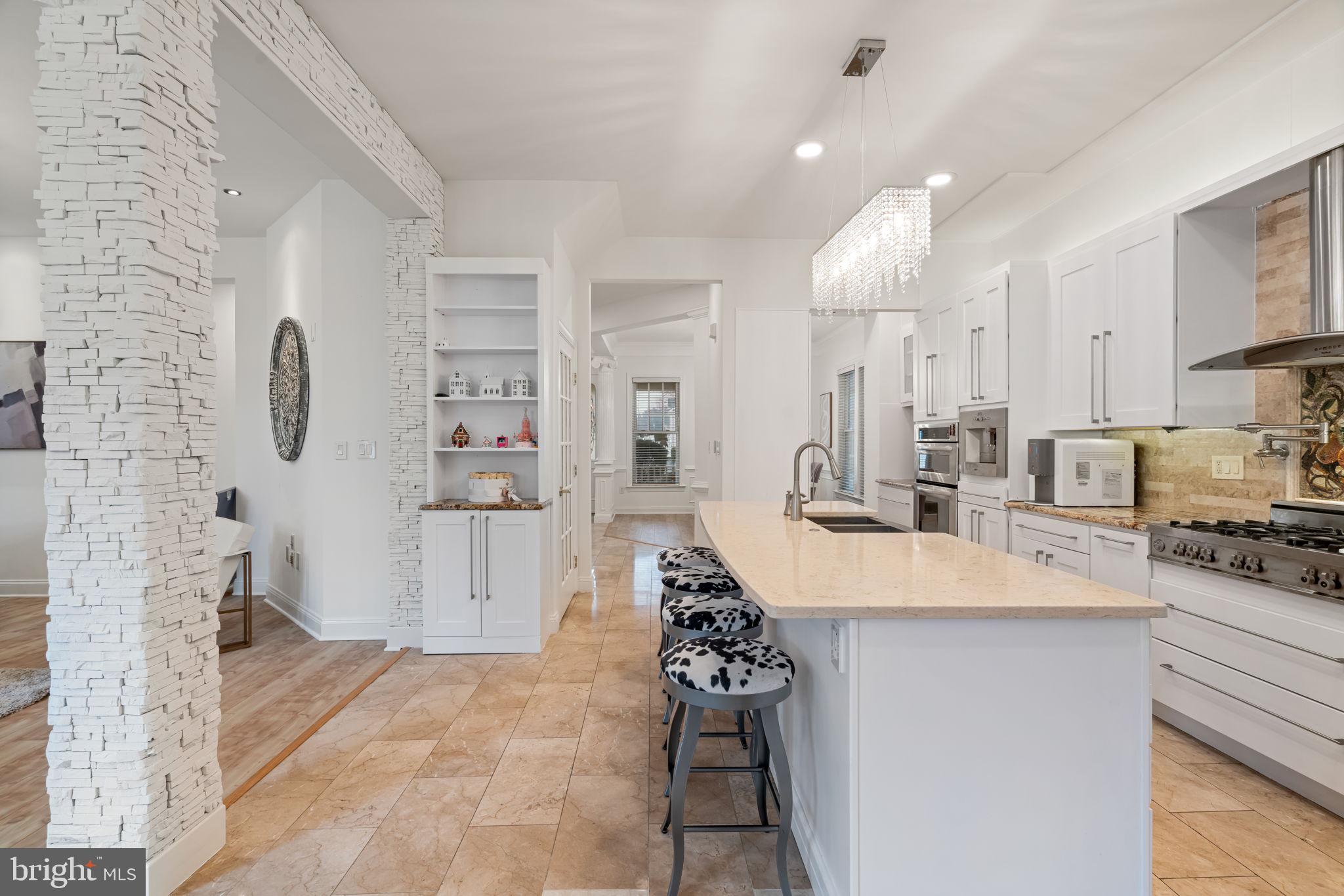 KING FARM WATKINS POND - Residential