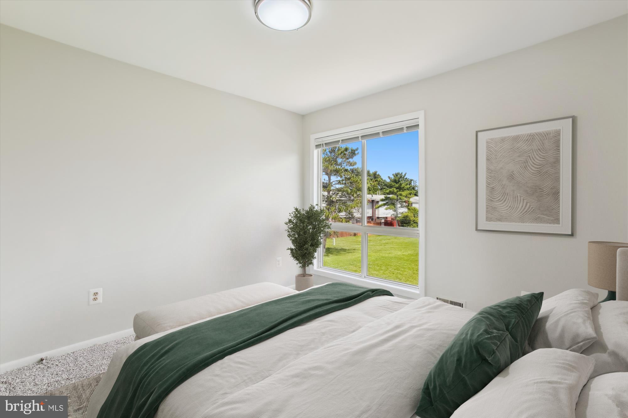 REFLECTION LAKE - Residential