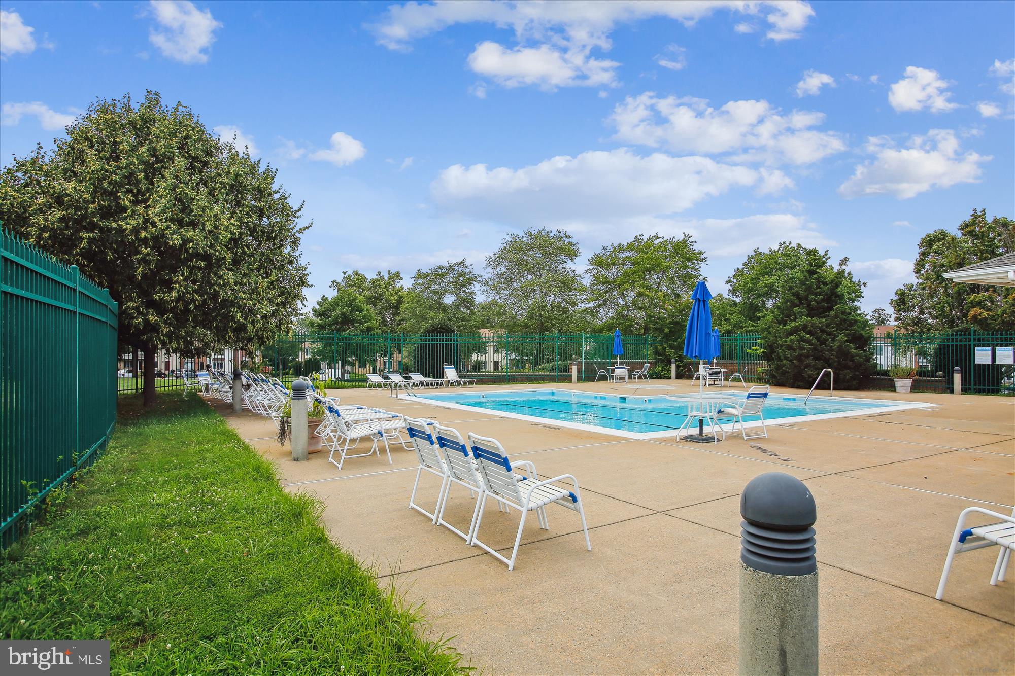 REFLECTION LAKE - Residential