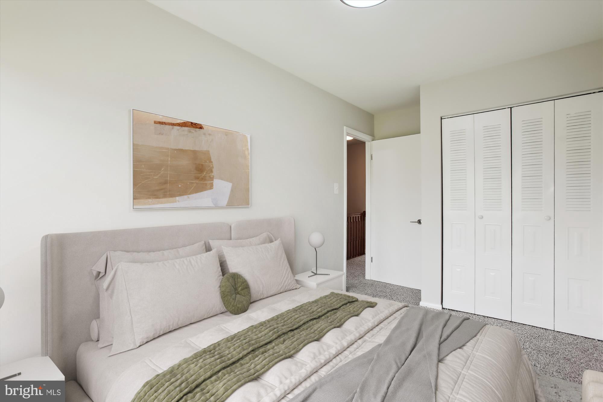 REFLECTION LAKE - Residential