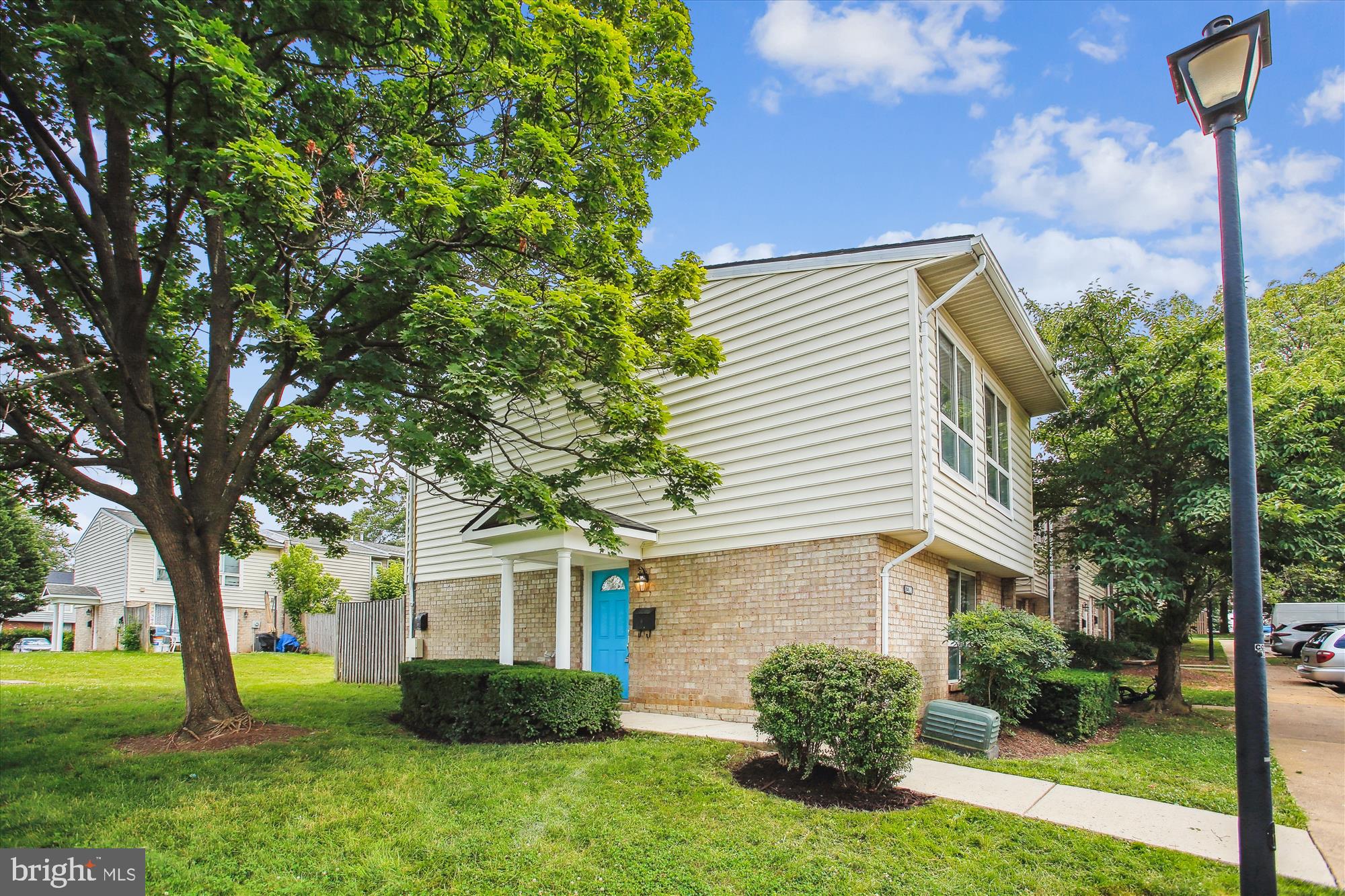 2201 JENSEN PLACE