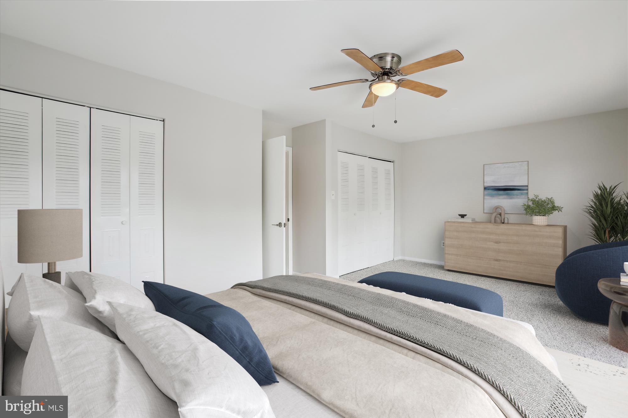 REFLECTION LAKE - Residential