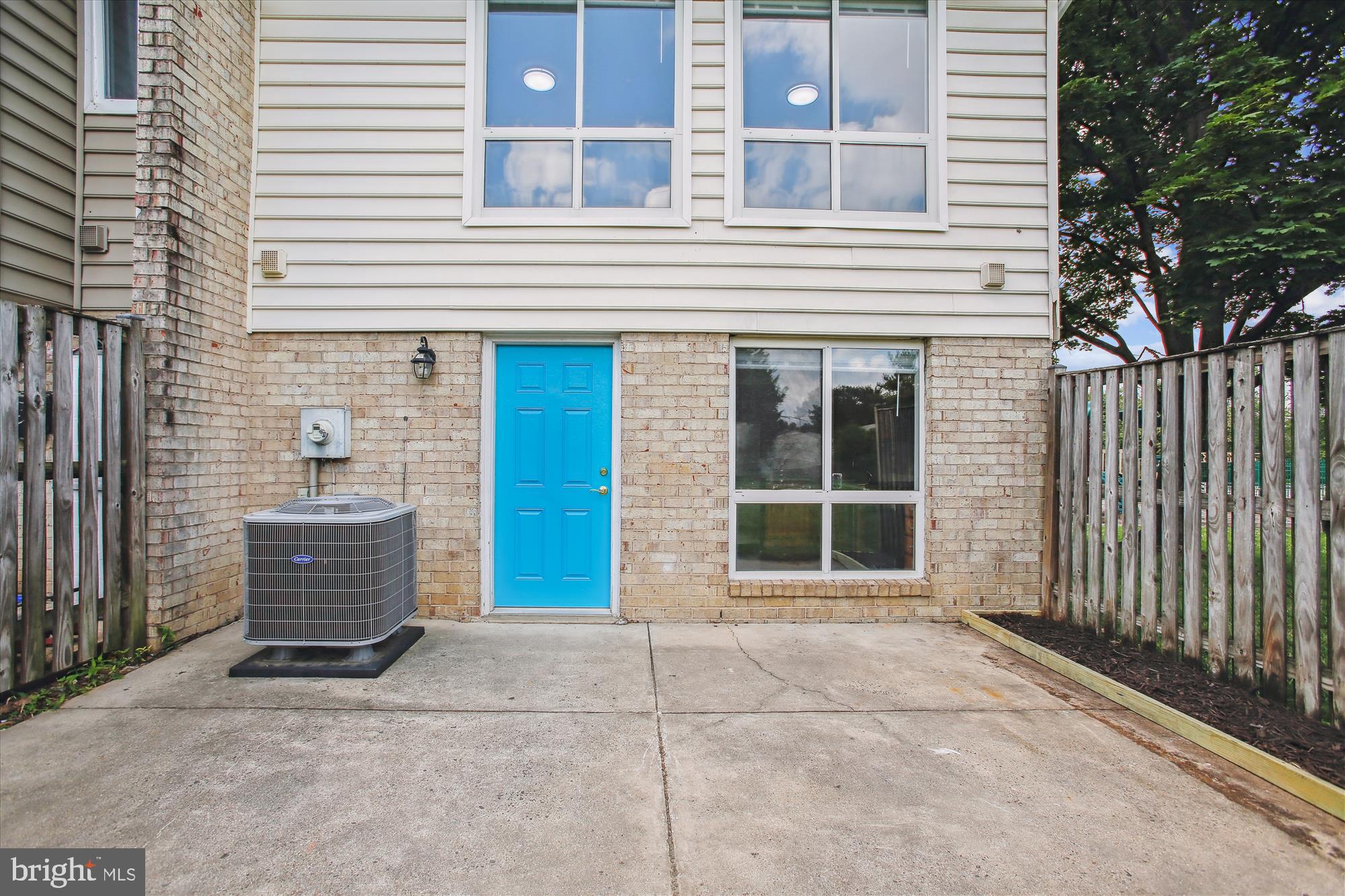 REFLECTION LAKE - Residential