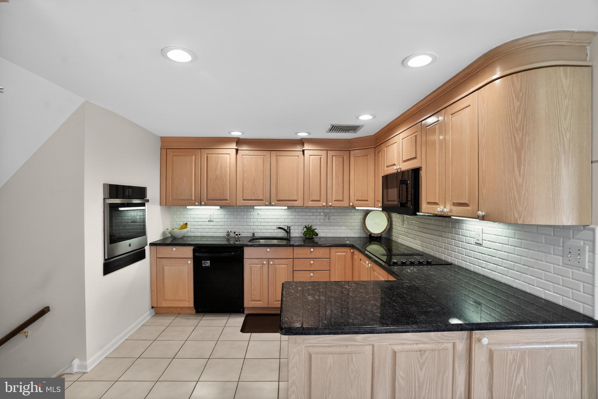 SCOTS GLEN - Residential