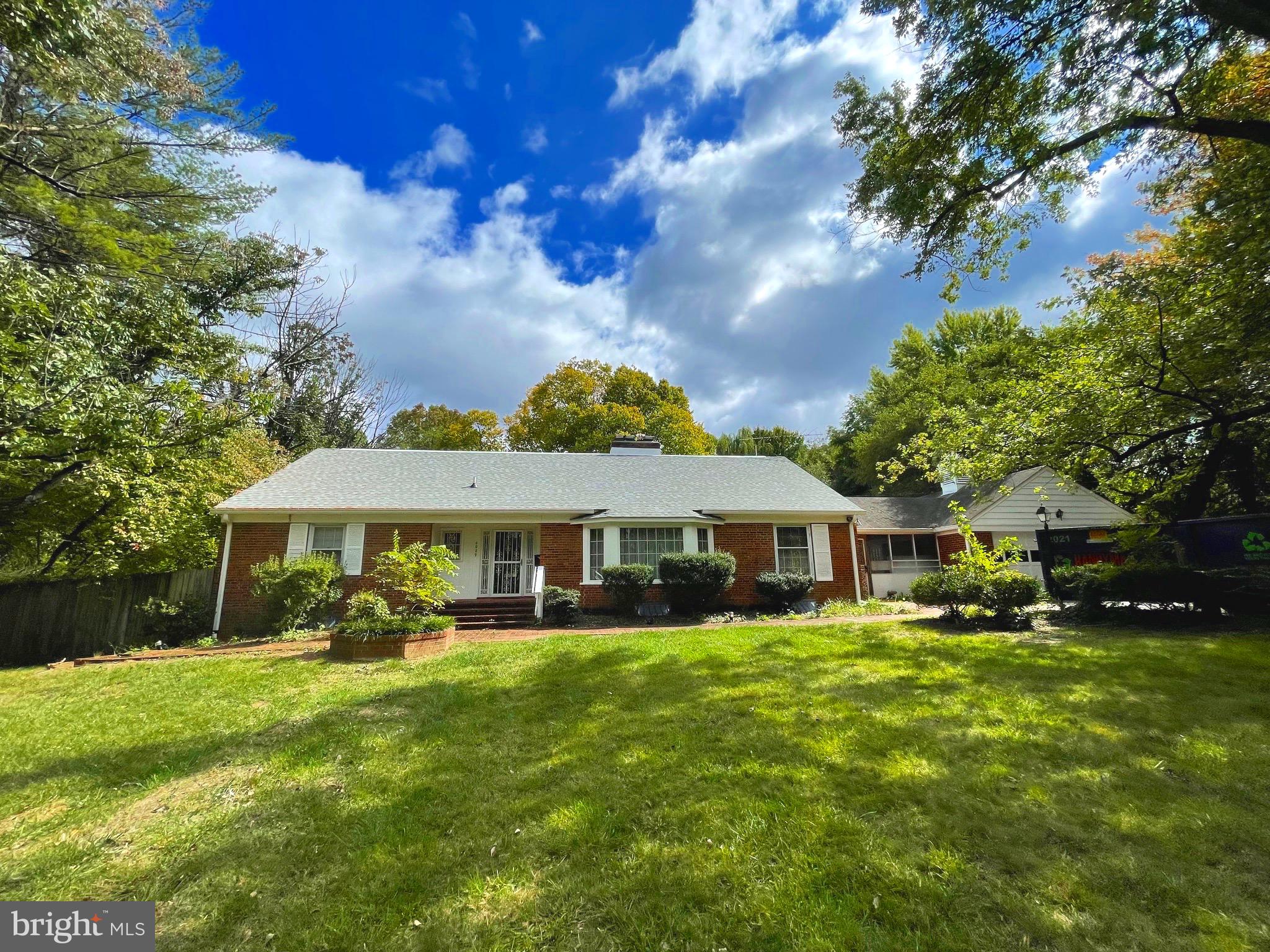 OLIVER PARK - Residential