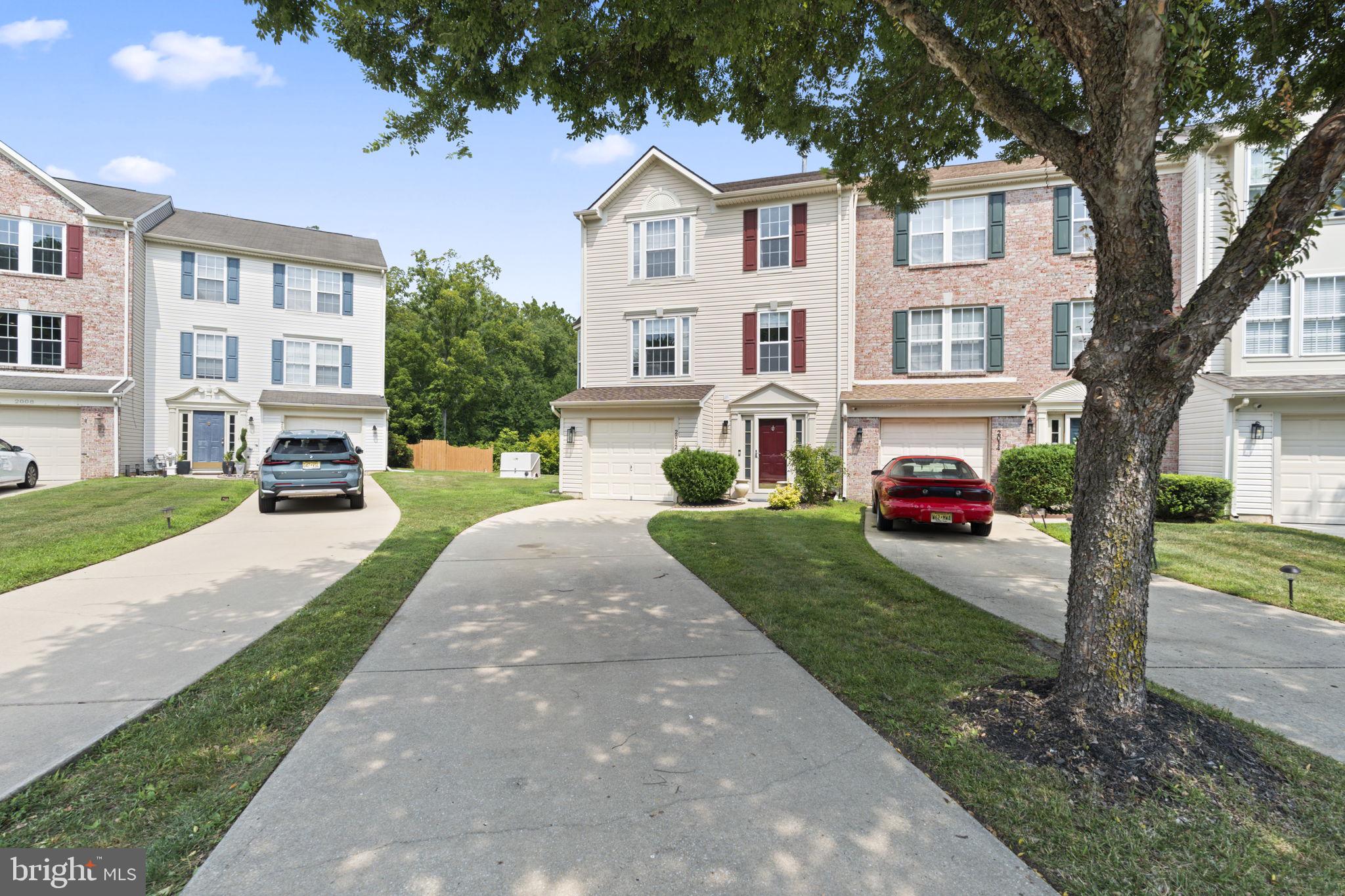 2012 BROADACRES DRIVE