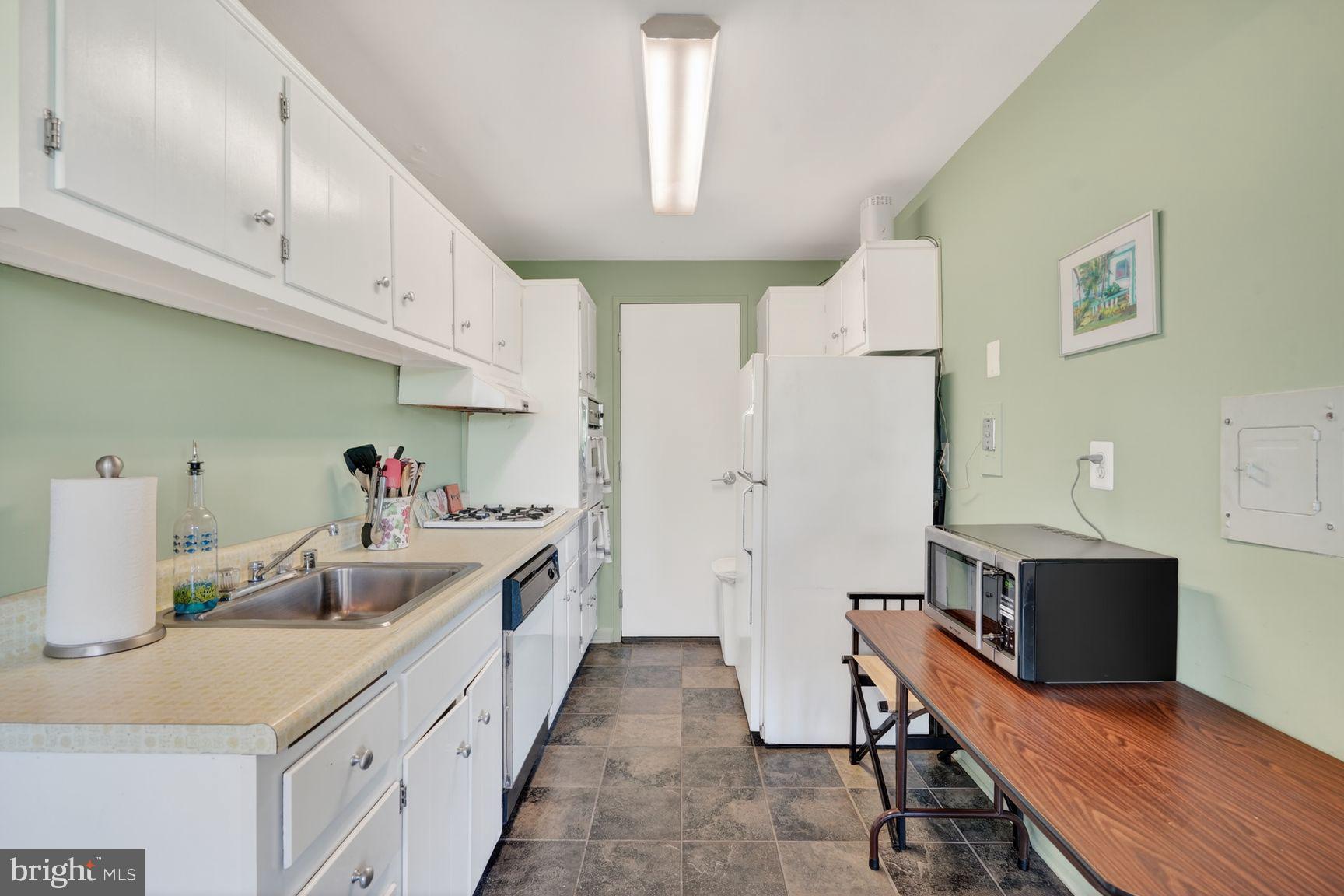 NORTH BETHESDA - Residential