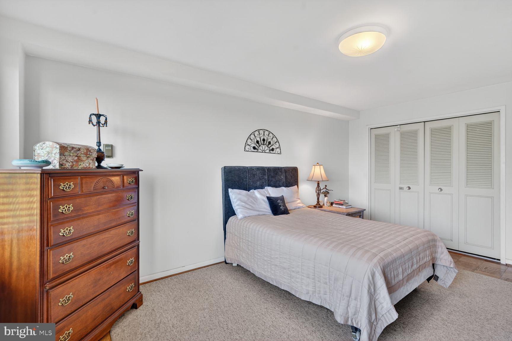 NORTH BETHESDA - Residential