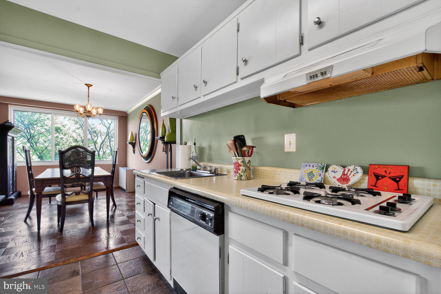 NORTH BETHESDA - Residential