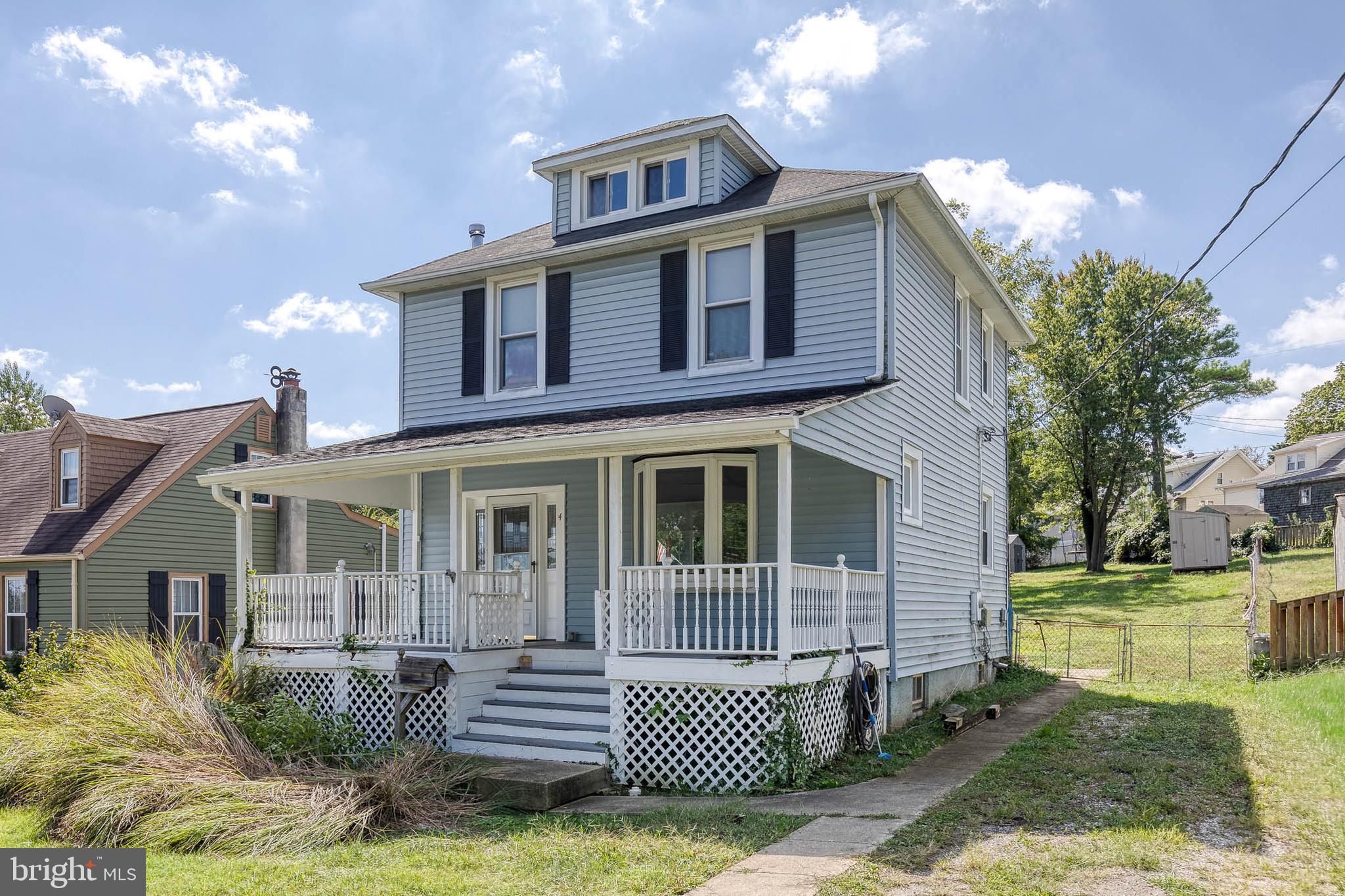 4 HOLMES AVENUE