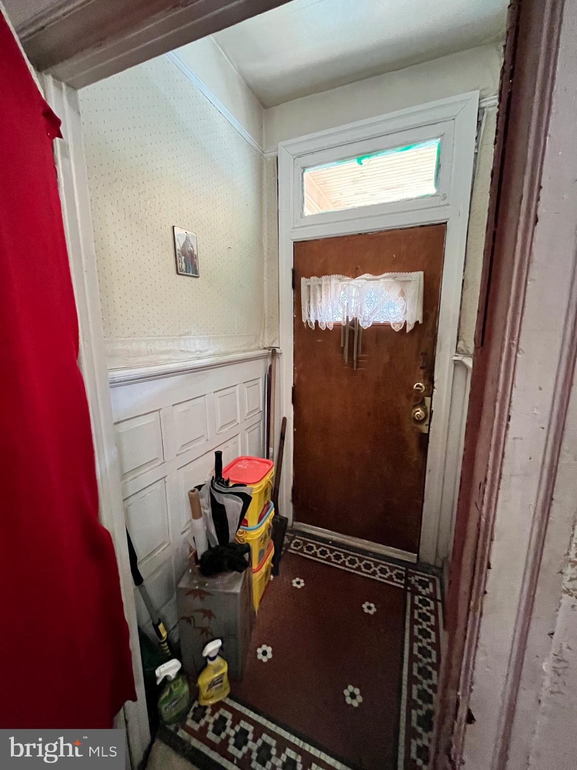 WALNUT HILL - Residential