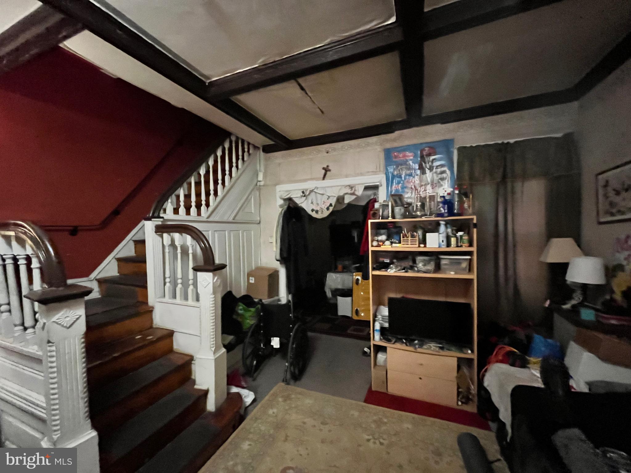 WALNUT HILL - Residential