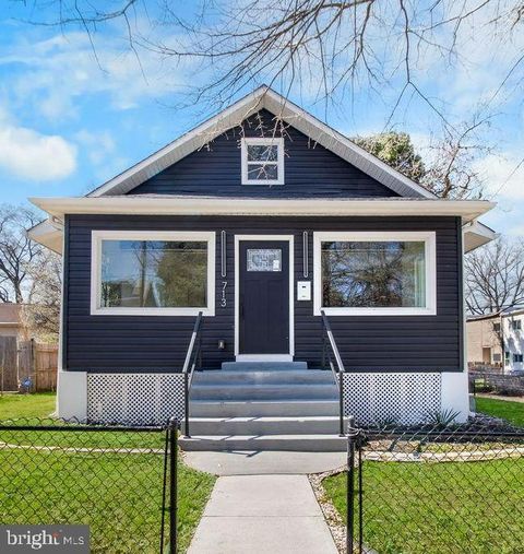 713 CROISSANT PLACE SE WASHINGTON DC 20019