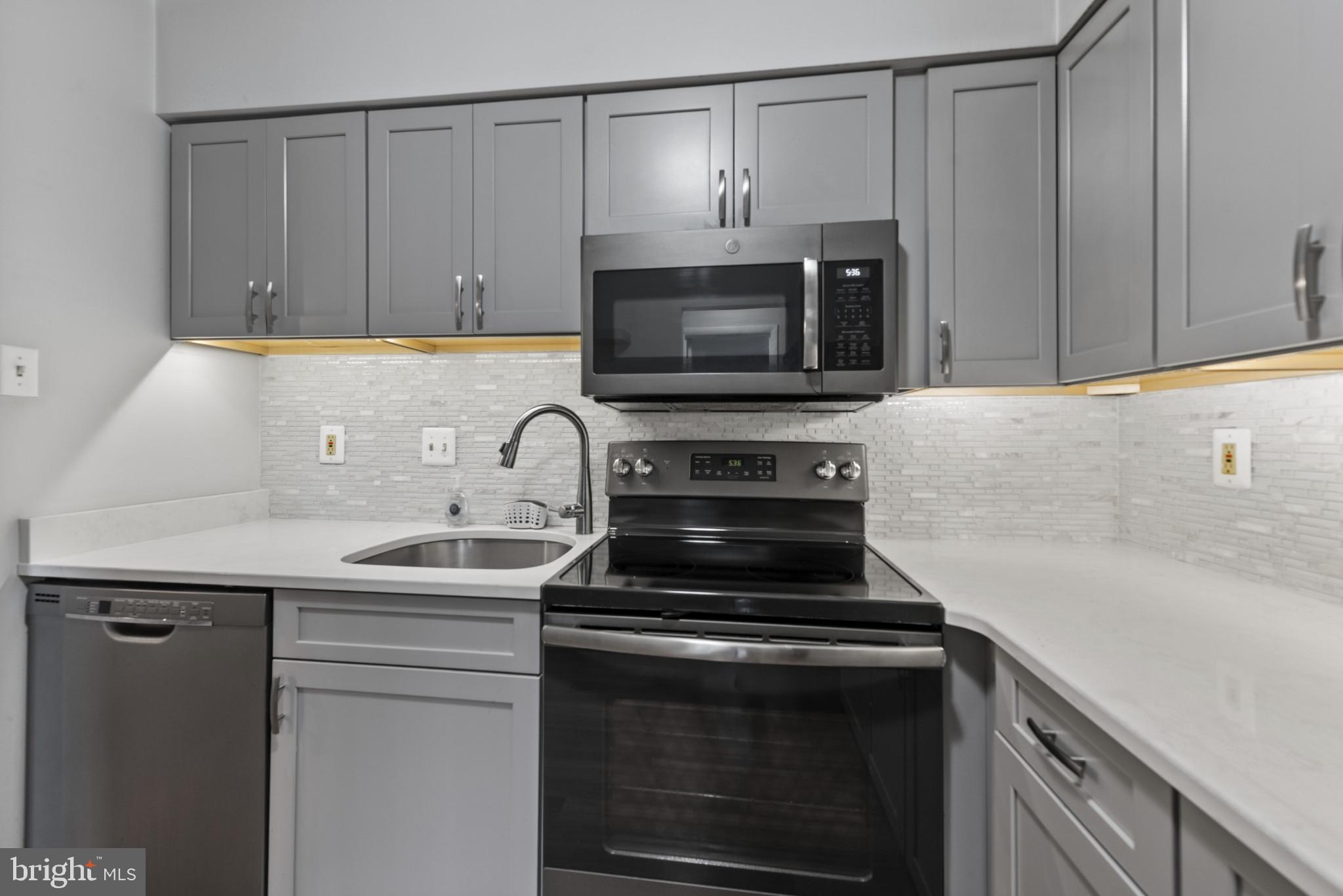 4240 CRYSTAL COURT 3D