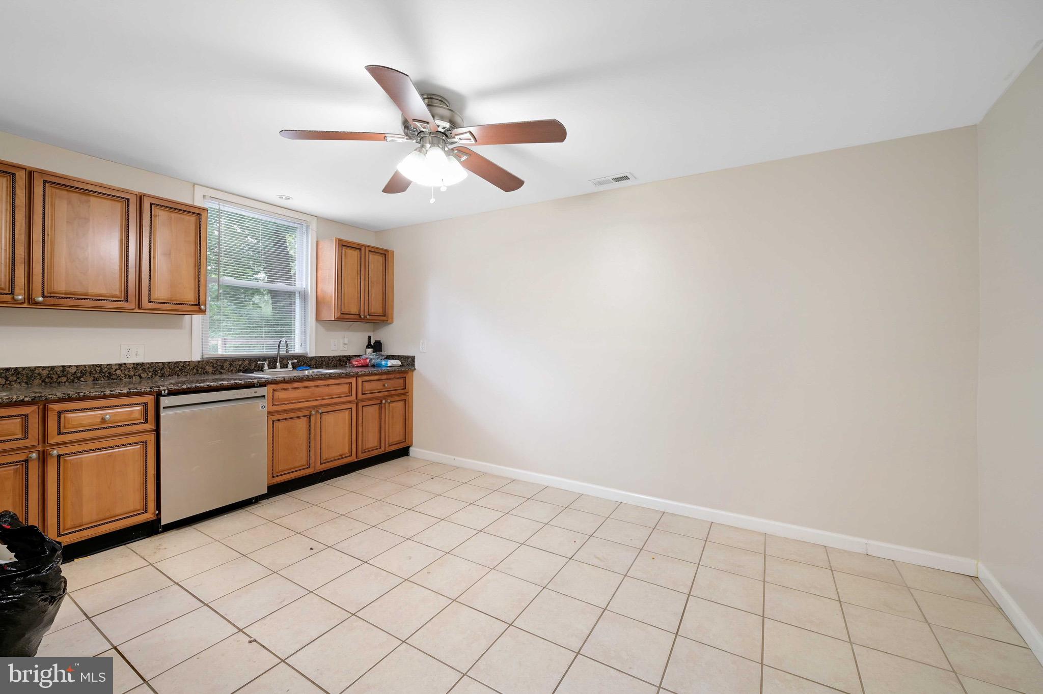 OWINGS MILLS - Residential Lease