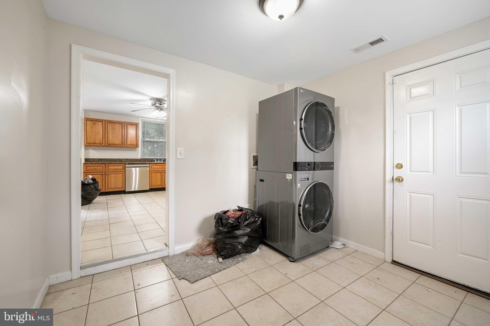 OWINGS MILLS - Residential Lease