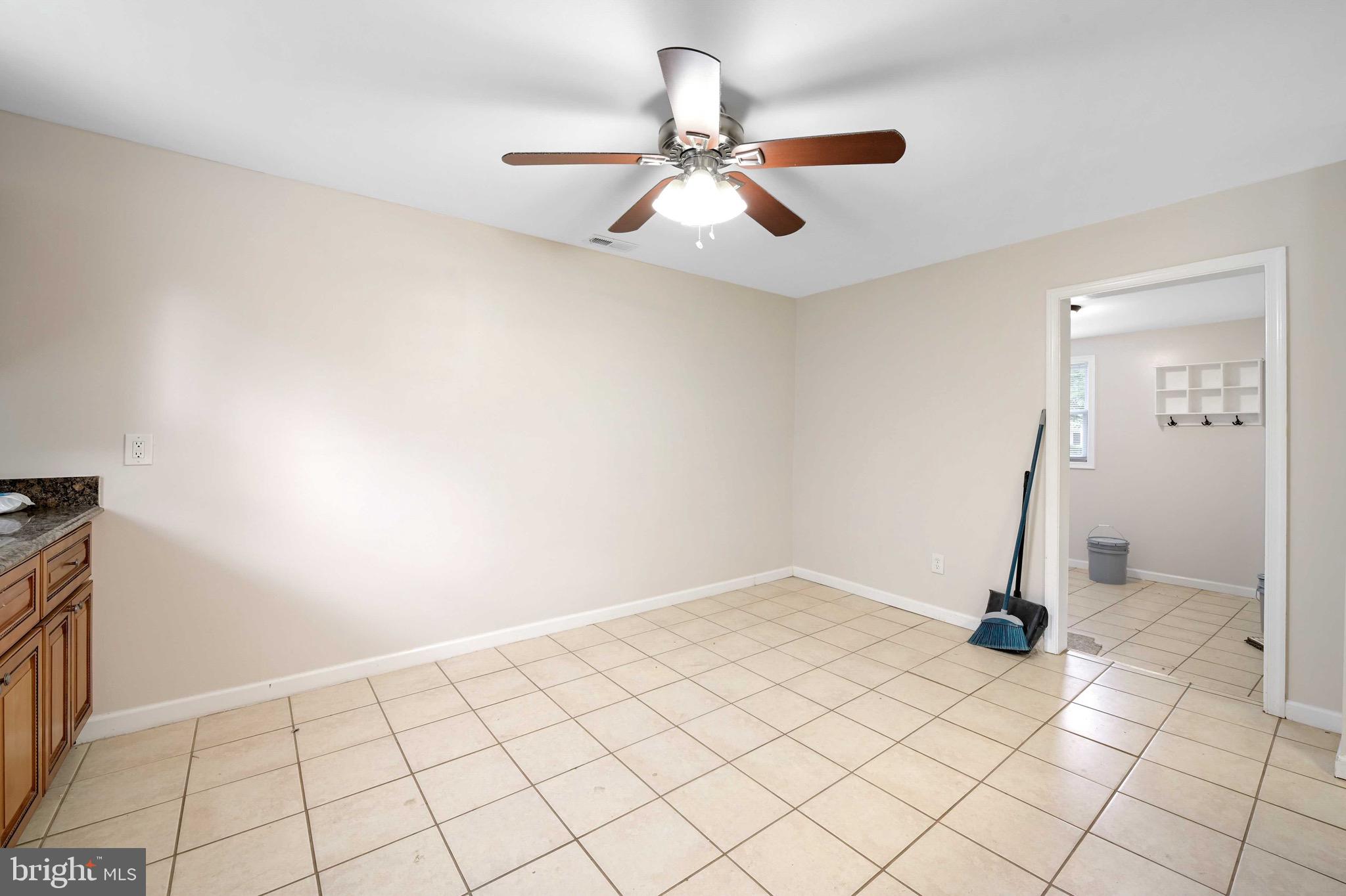 OWINGS MILLS - Residential Lease