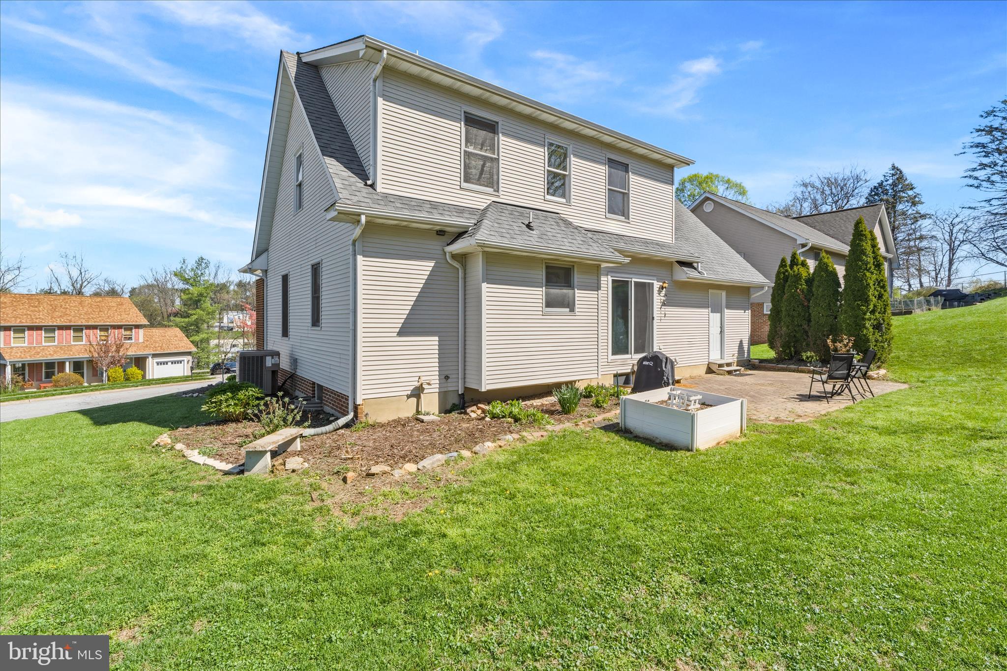 MIDDLETOWN - Residential