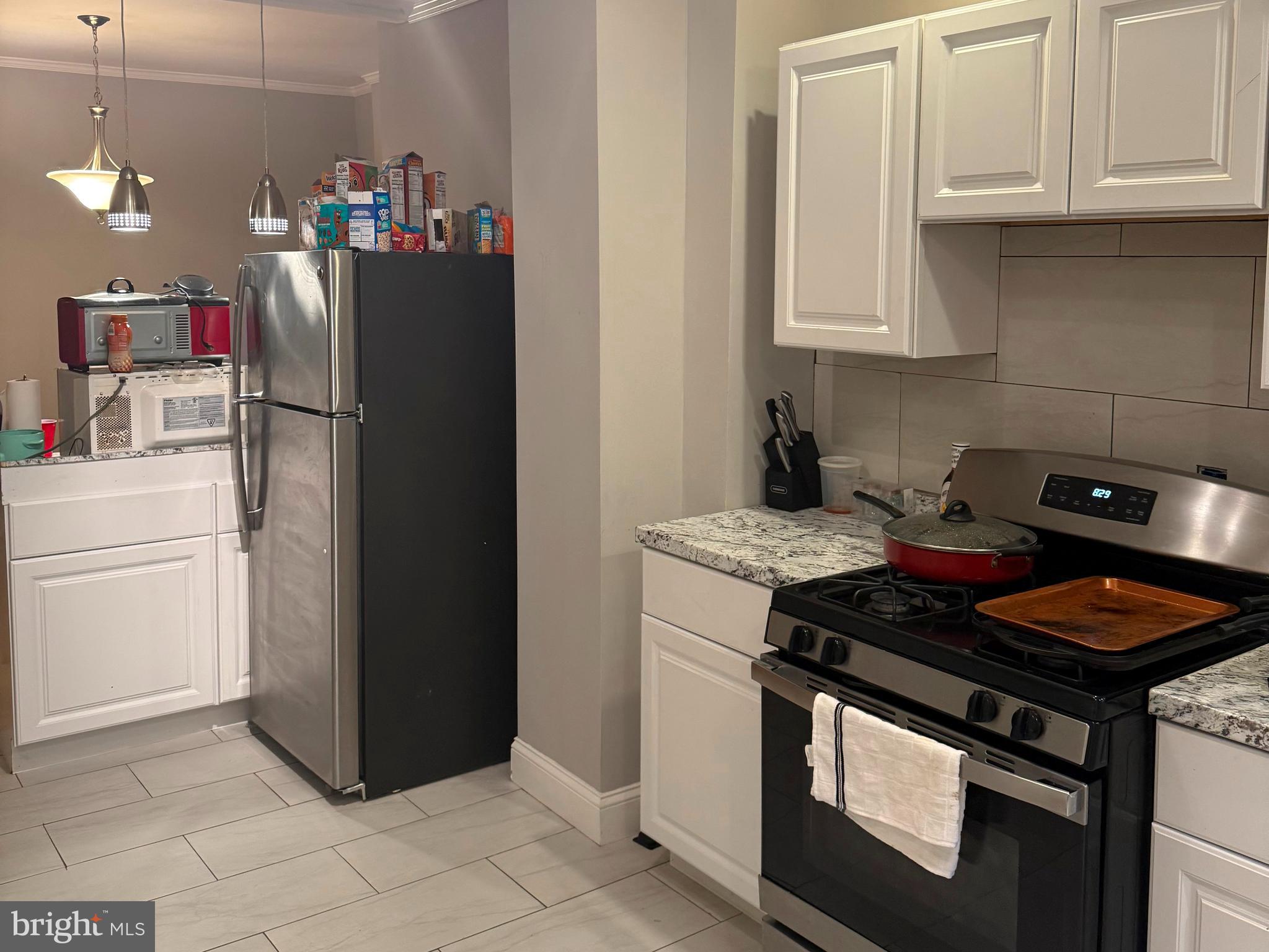 SANDTOWN-WINCHESTER - Residential