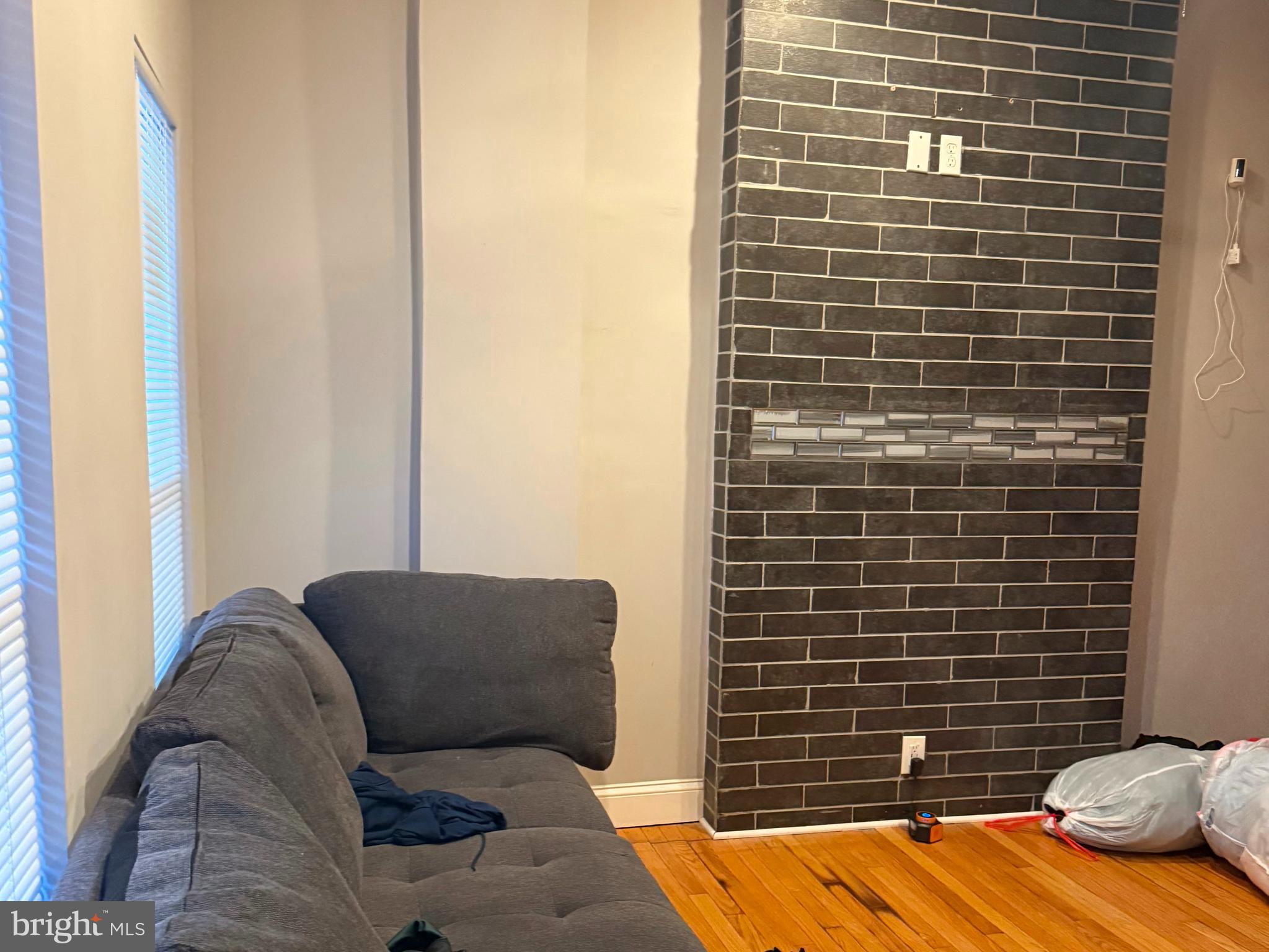 SANDTOWN-WINCHESTER - Residential