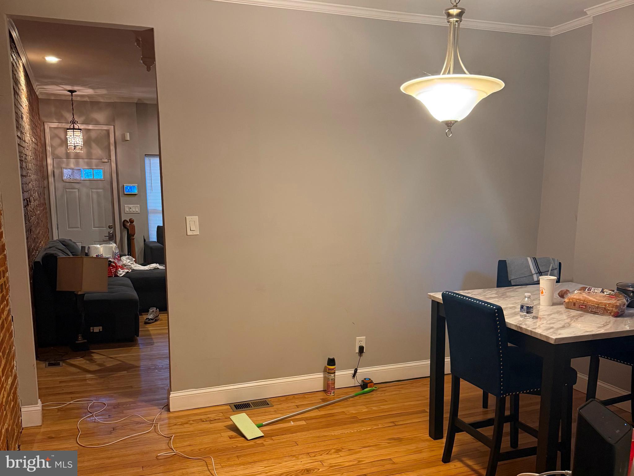 SANDTOWN-WINCHESTER - Residential
