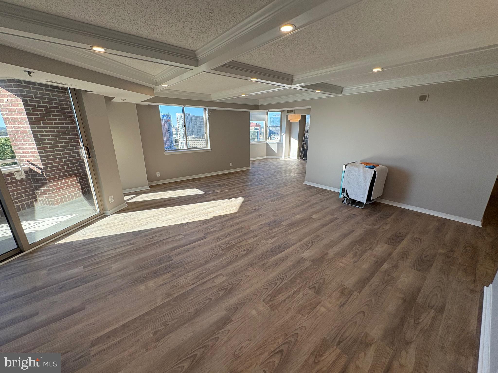 5809 NICHOLSON LANE 1209