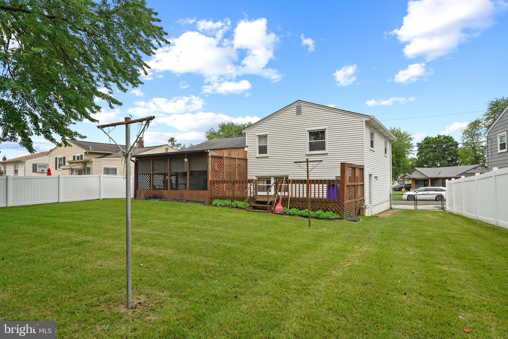 1417 ORIENTAL AVENUE