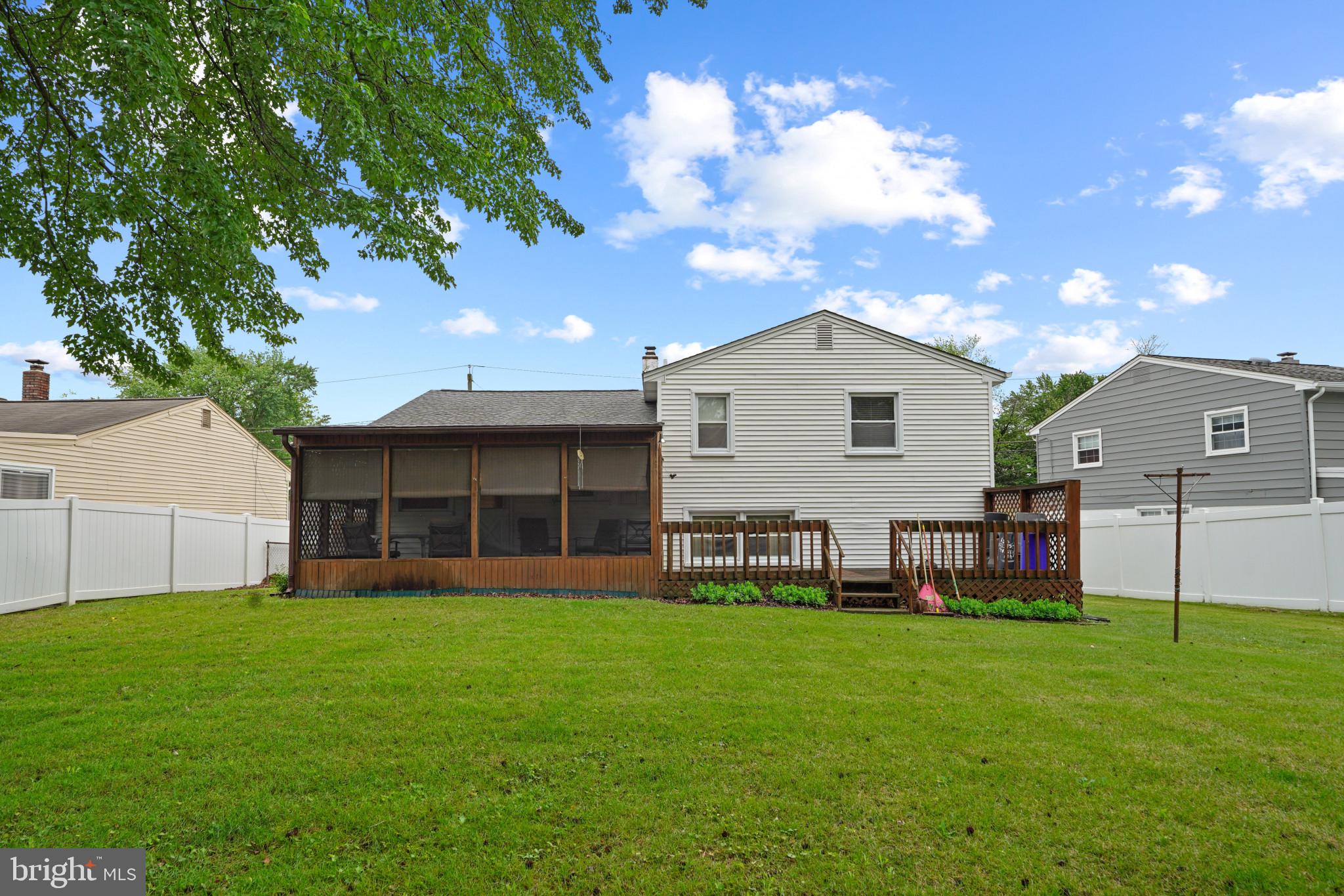 1417 ORIENTAL AVENUE