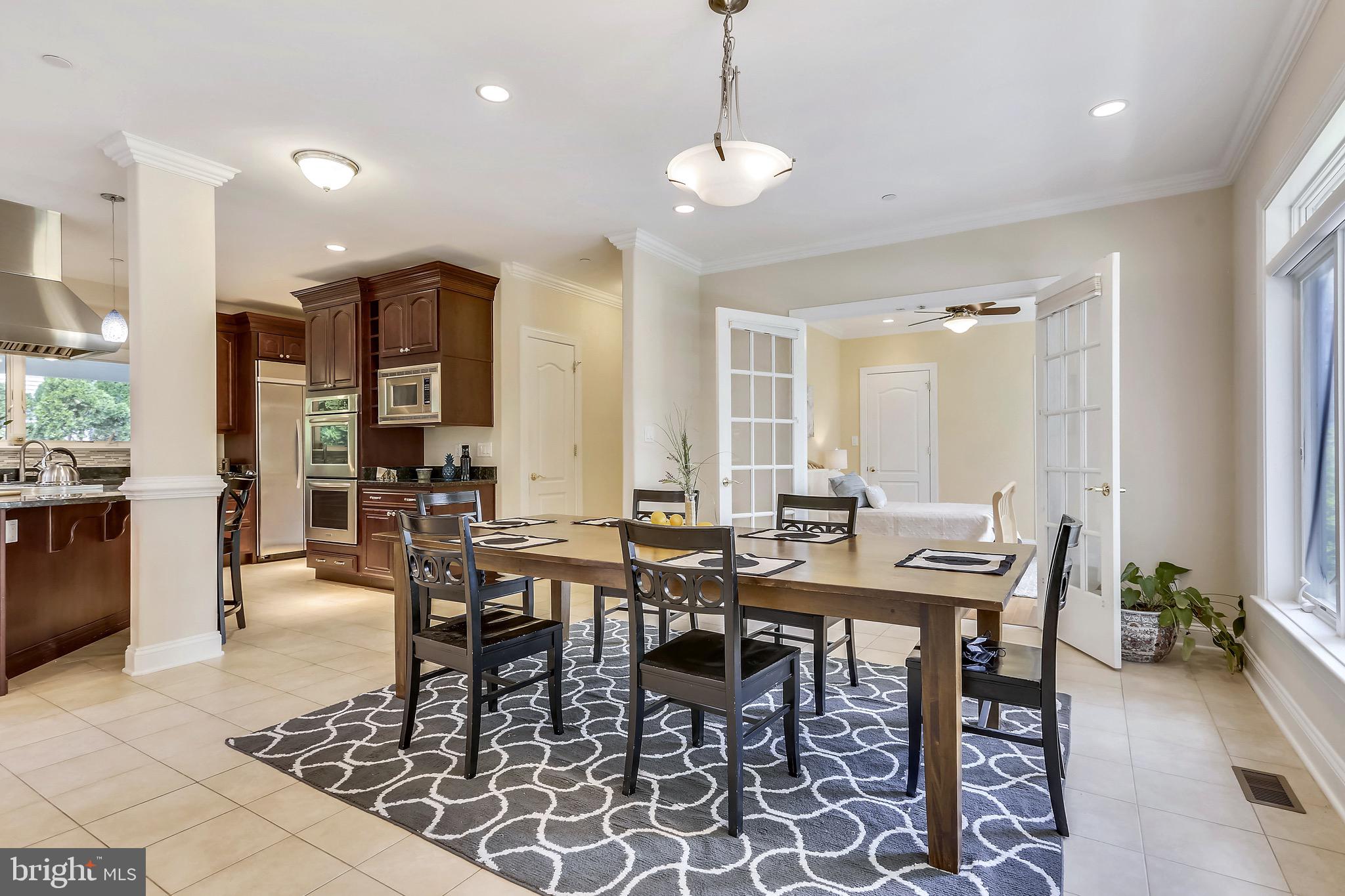 REGENCY ESTATES - Residential