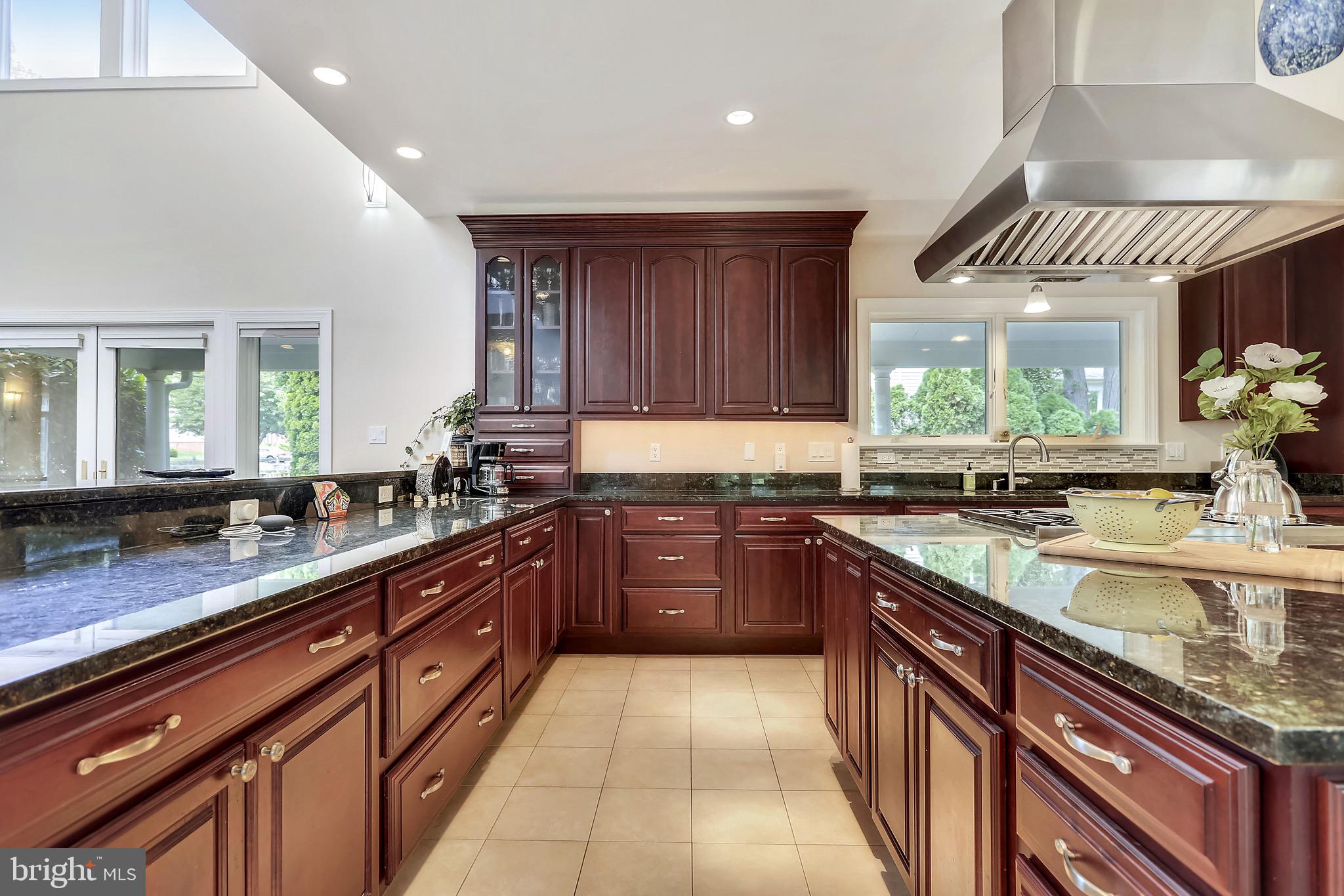 REGENCY ESTATES - Residential
